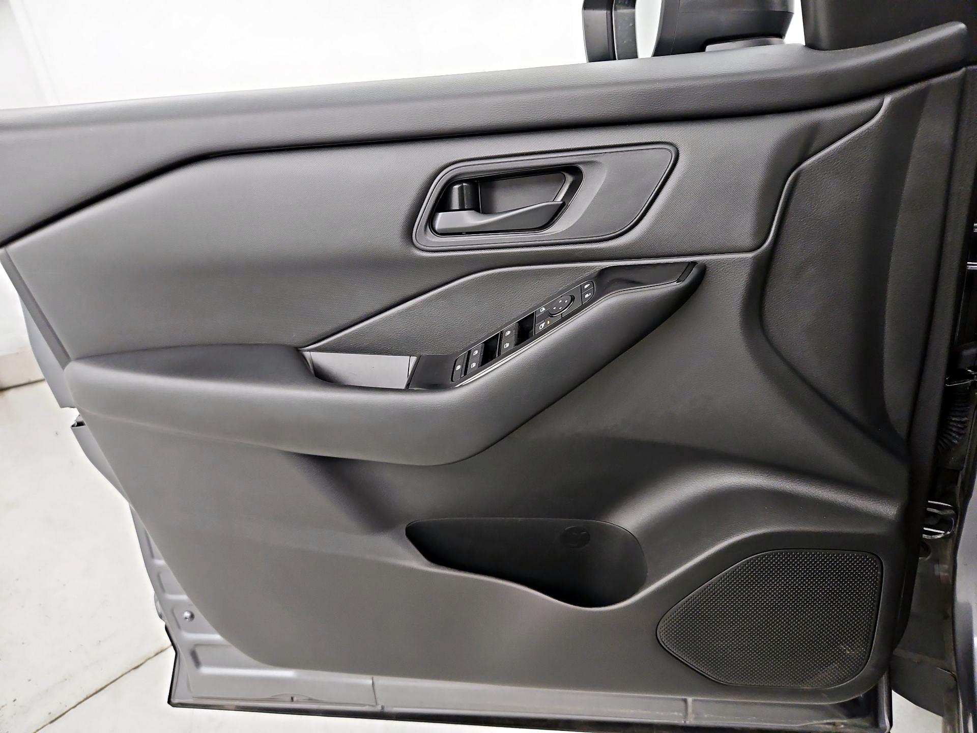 Thumbnail: 2024 Nissan Rogue - 12