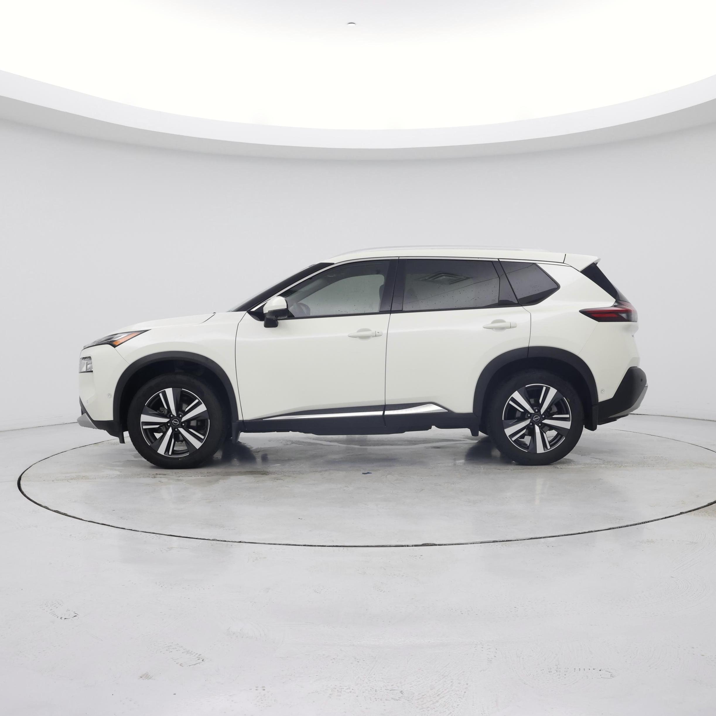 Thumbnail: 2023 Nissan Rogue - 3