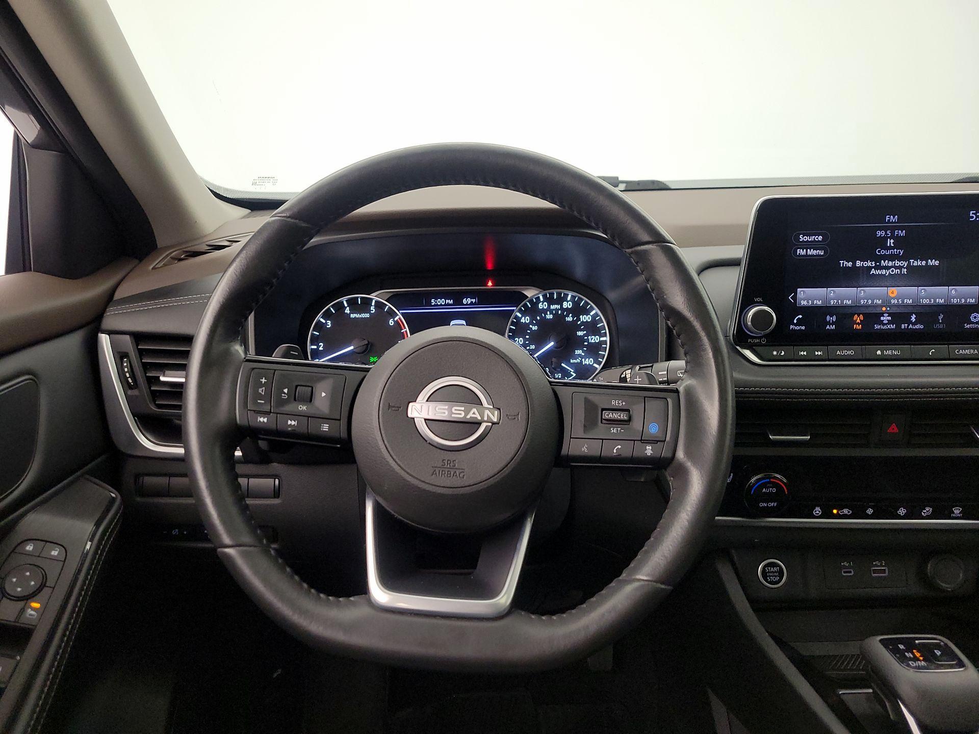 Thumbnail: 2023 Nissan Rogue - 10