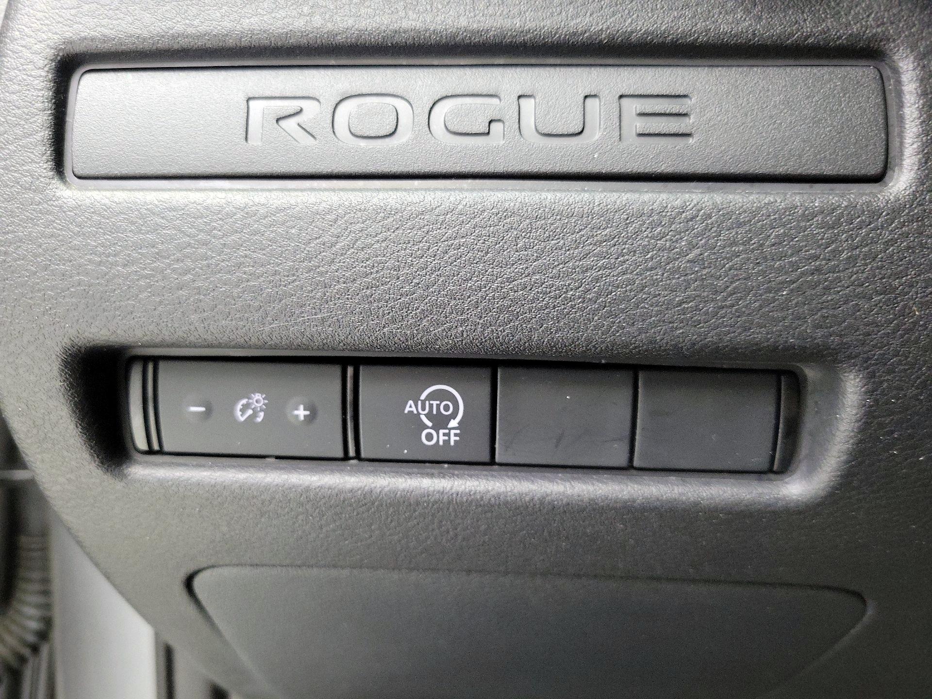 Thumbnail: 2023 Nissan Rogue - 13