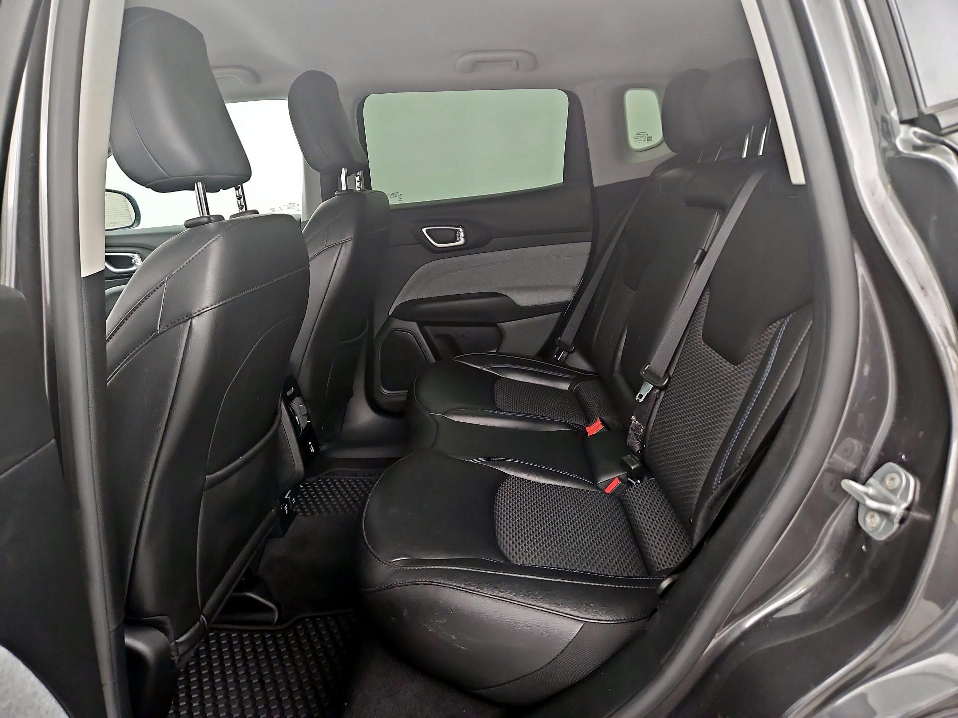 Thumbnail: 2022 Jeep Compass - 19