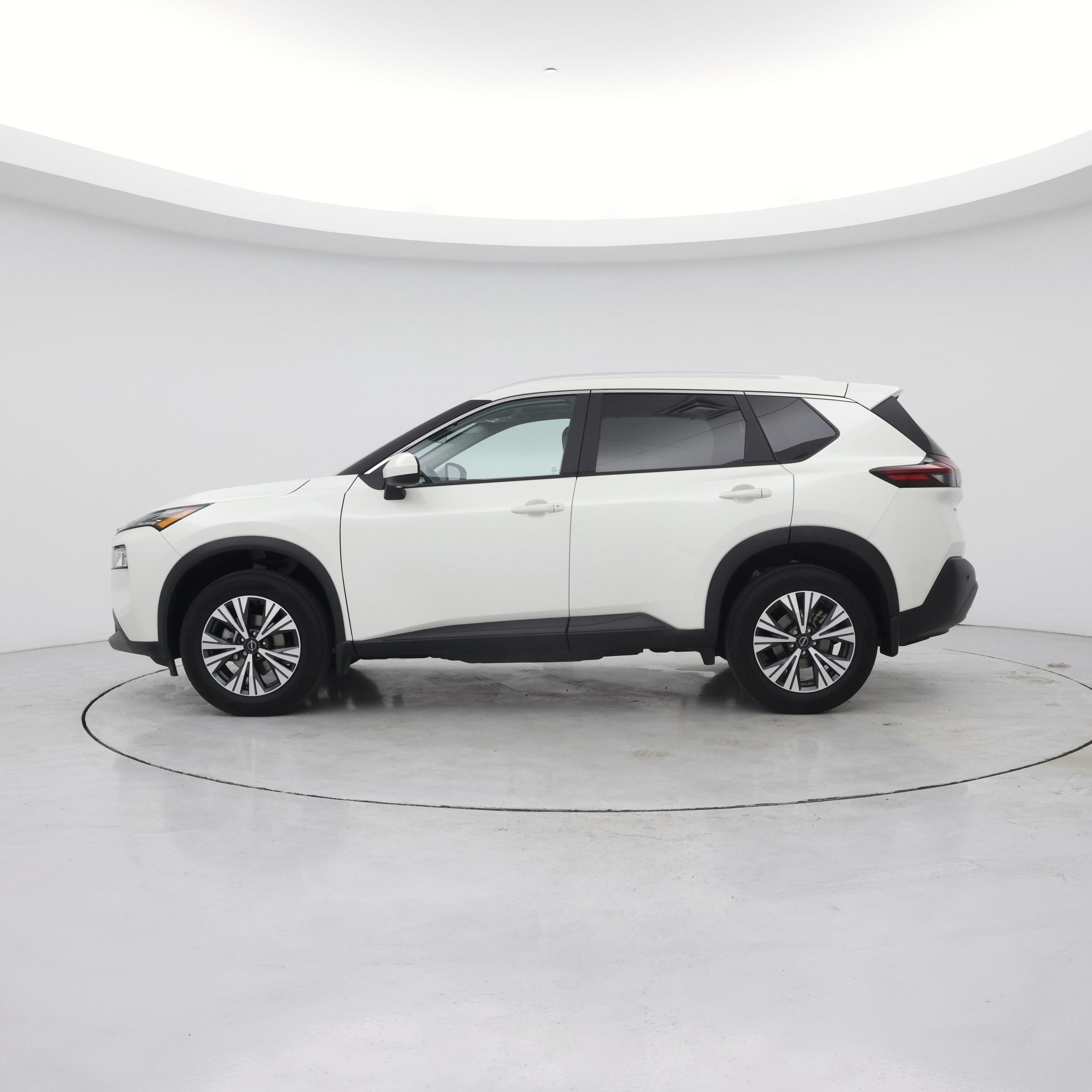 Thumbnail: 2023 Nissan Rogue - 3