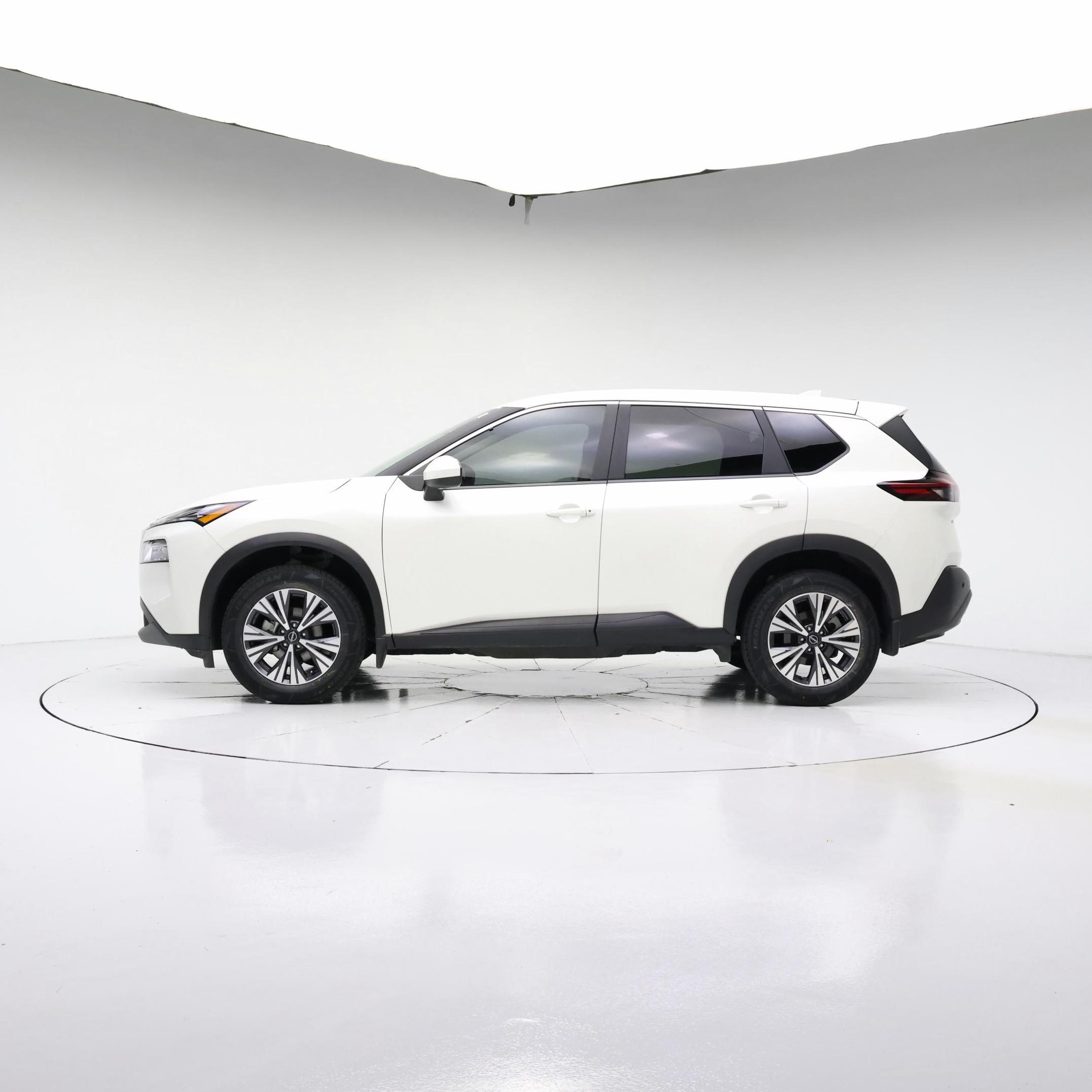 Thumbnail: 2023 Nissan Rogue - 3
