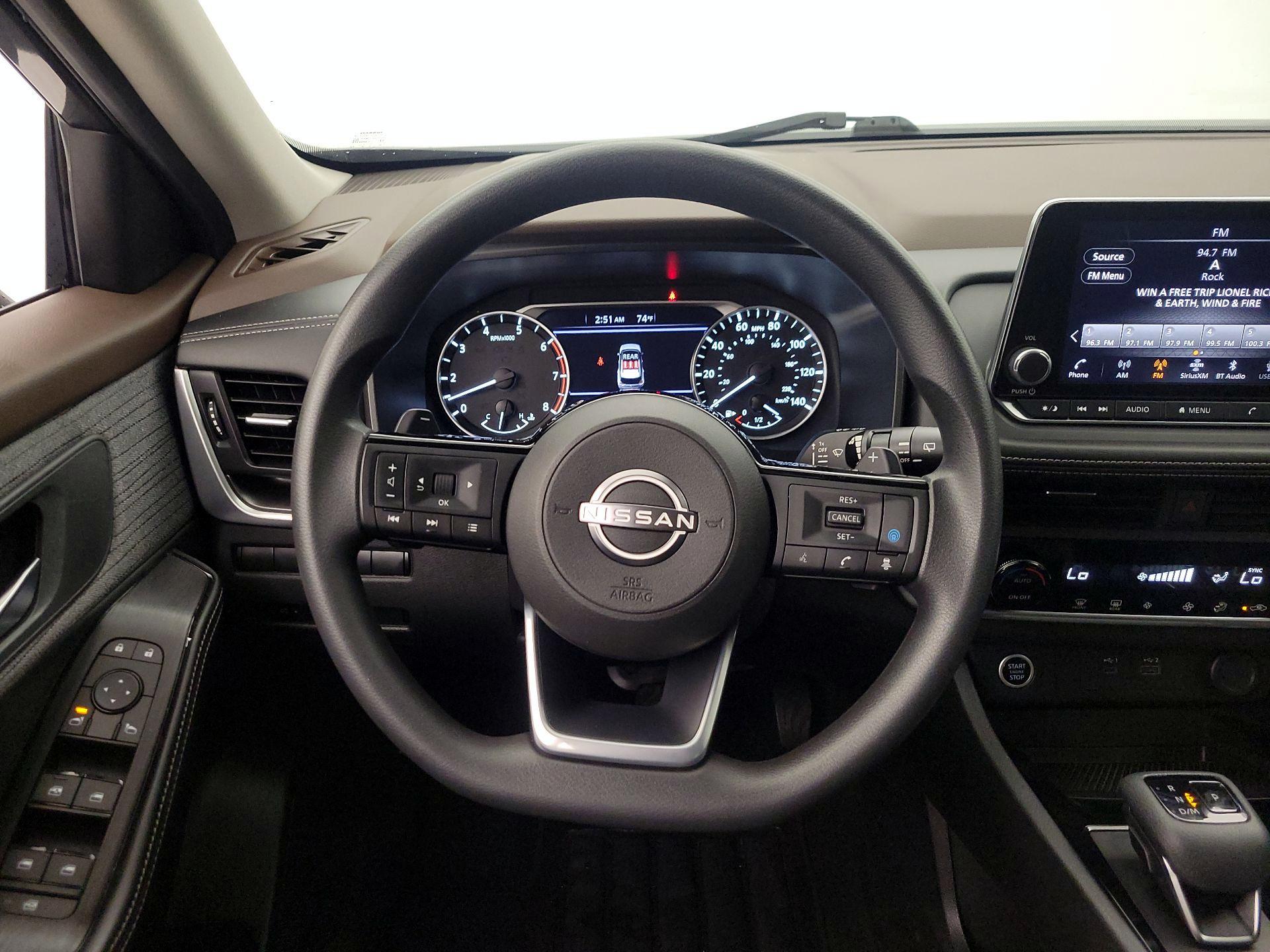 Thumbnail: 2023 Nissan Rogue - 10