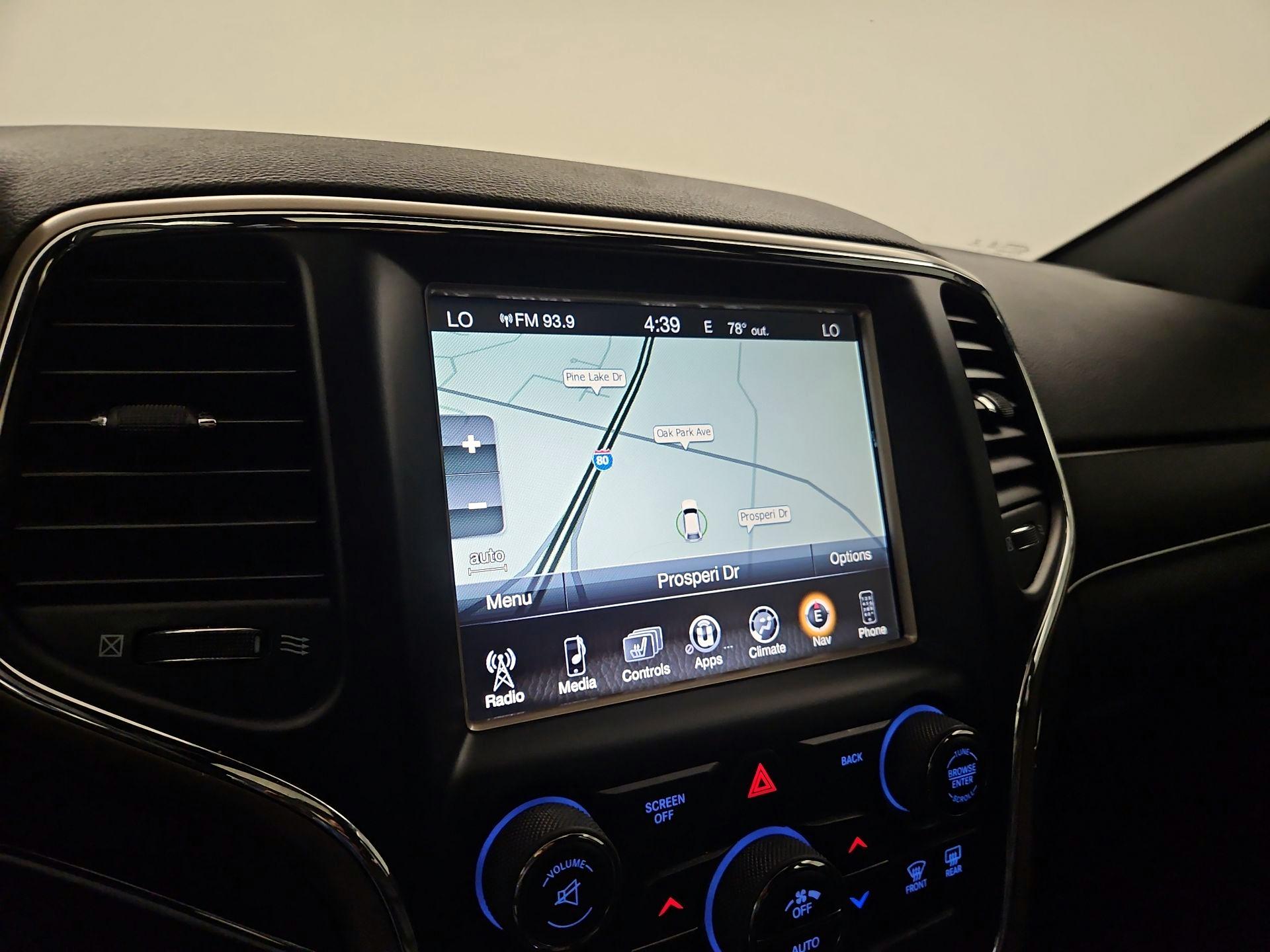 Thumbnail: 2016 Jeep Grand Cherokee - 12