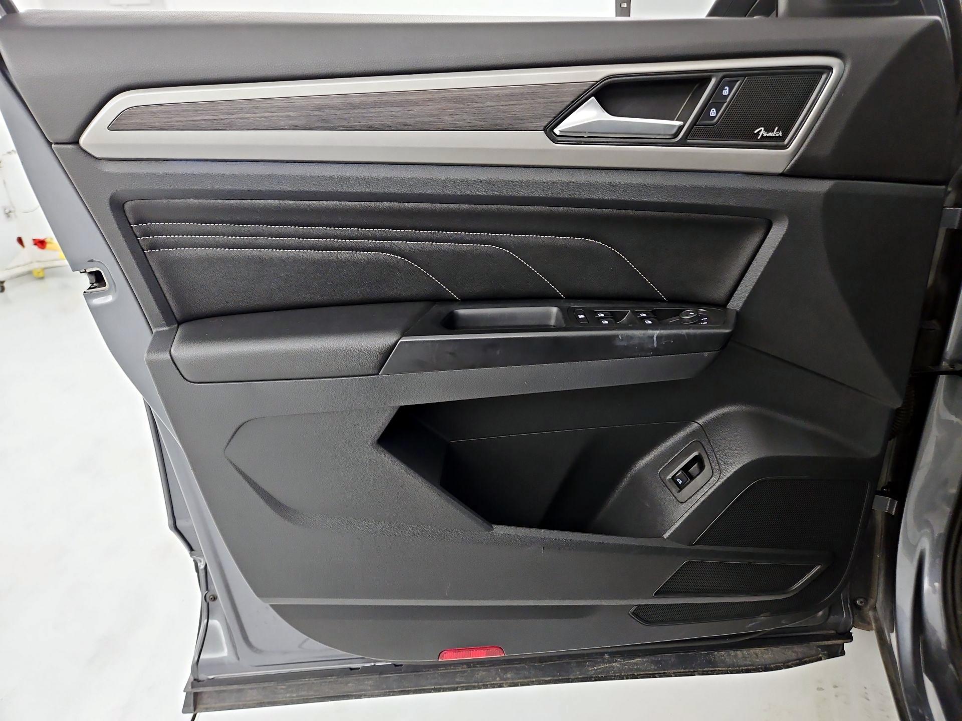 Thumbnail: 2021 Volkswagen Atlas - 10