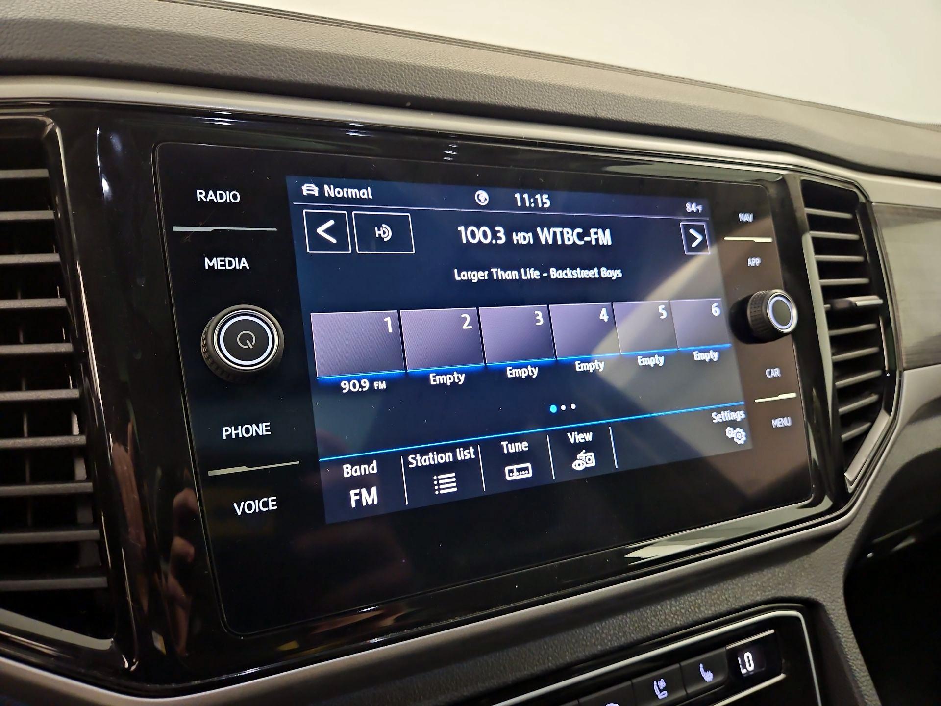 Thumbnail: 2021 Volkswagen Atlas - 13