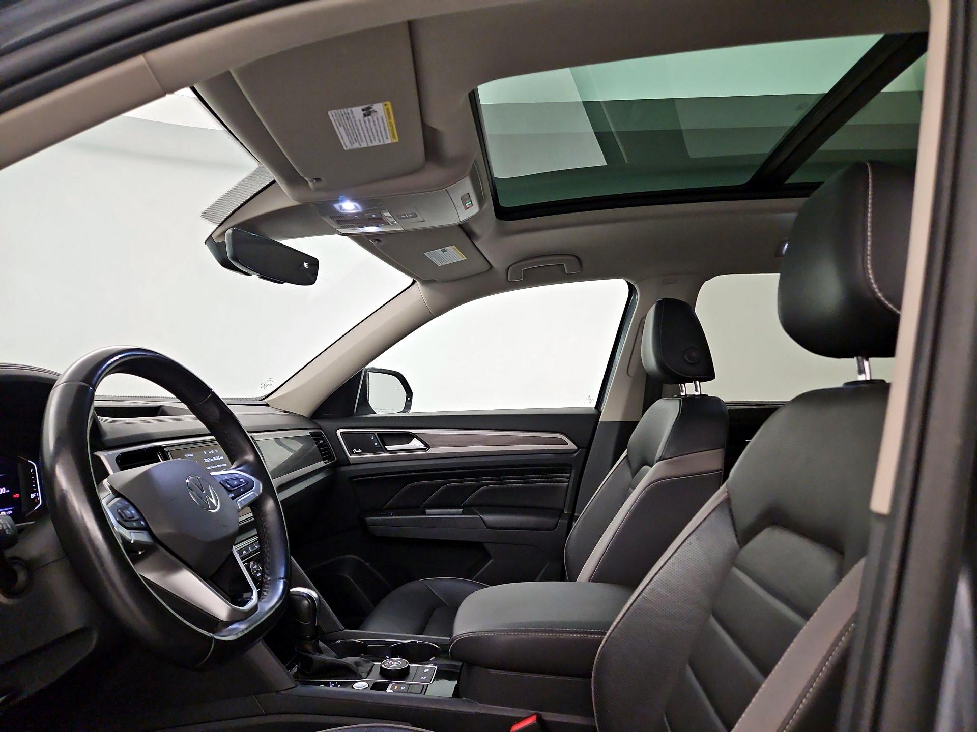 Thumbnail: 2021 Volkswagen Atlas - 17
