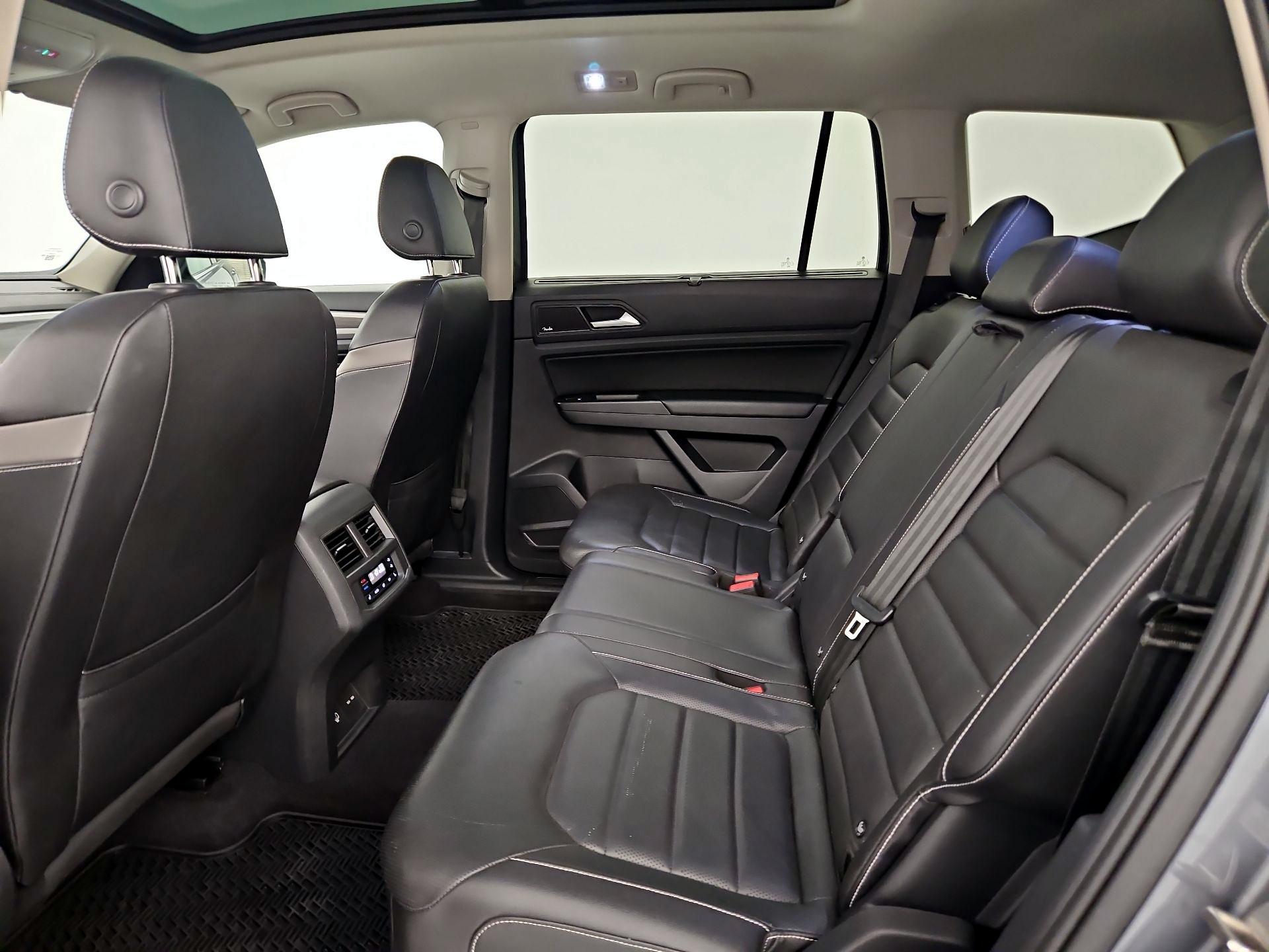 Thumbnail: 2021 Volkswagen Atlas - 18