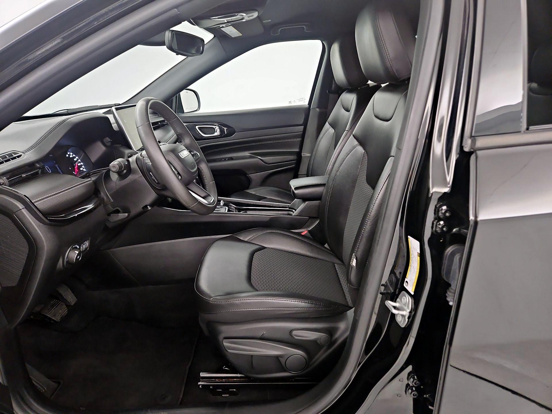 Thumbnail: 2022 Jeep Compass - 9
