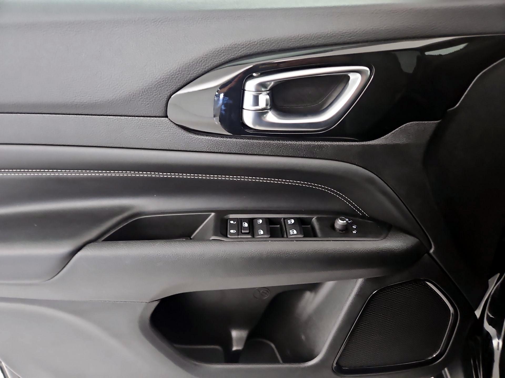 Thumbnail: 2022 Jeep Compass - 10