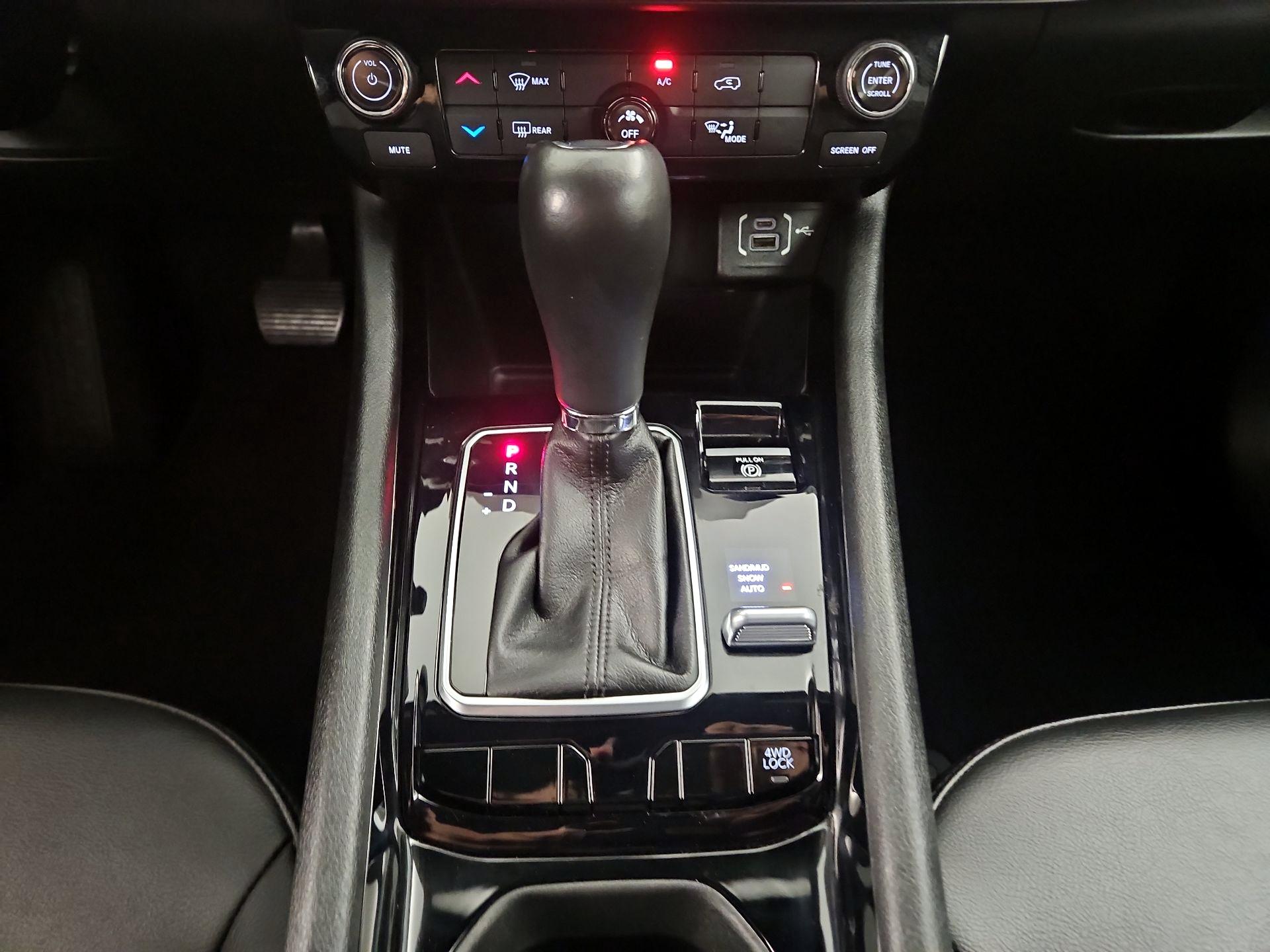 Thumbnail: 2022 Jeep Compass - 15