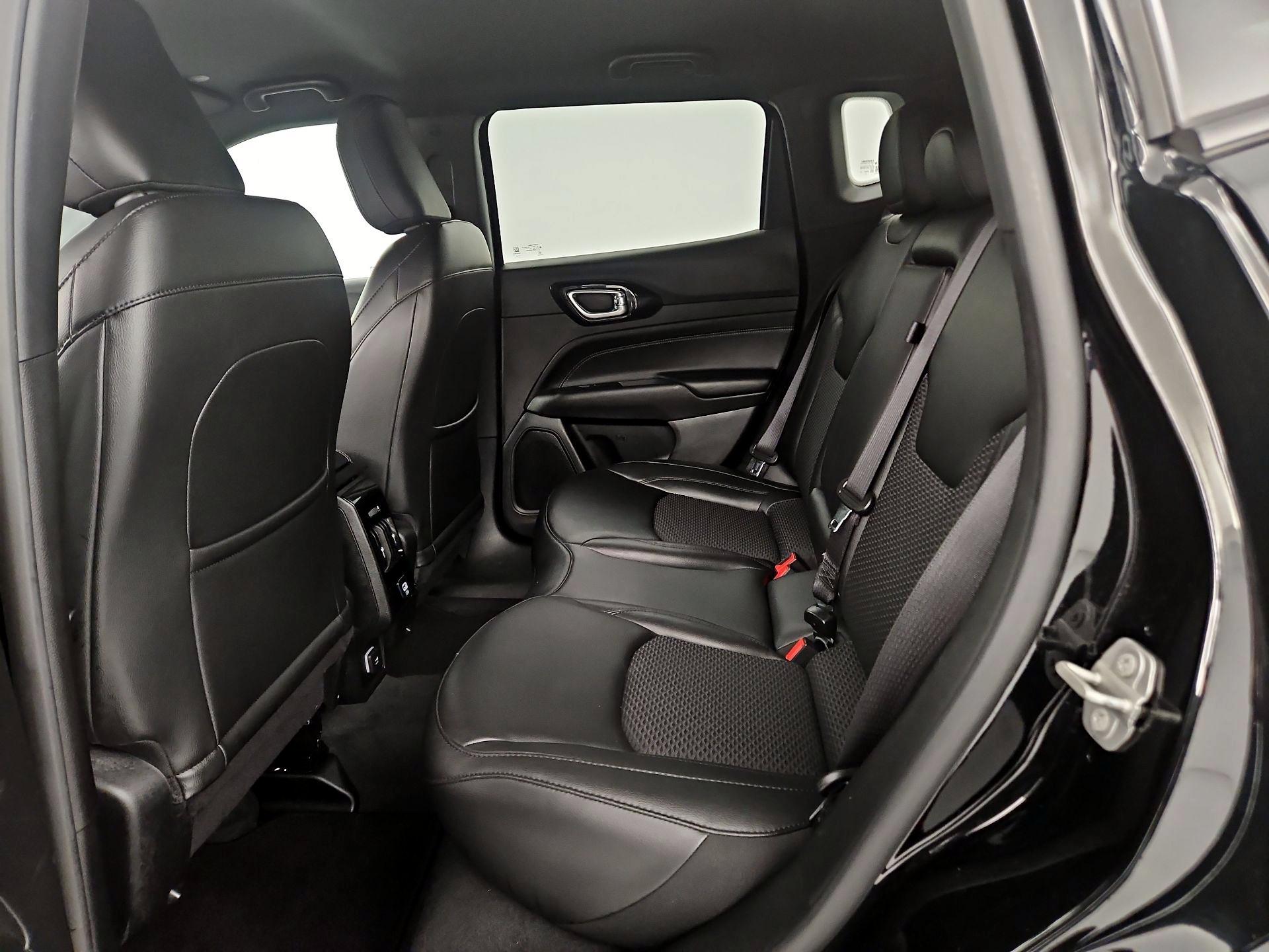 Thumbnail: 2022 Jeep Compass - 17