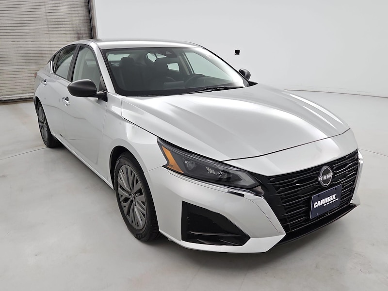 2024 Nissan Altima SV