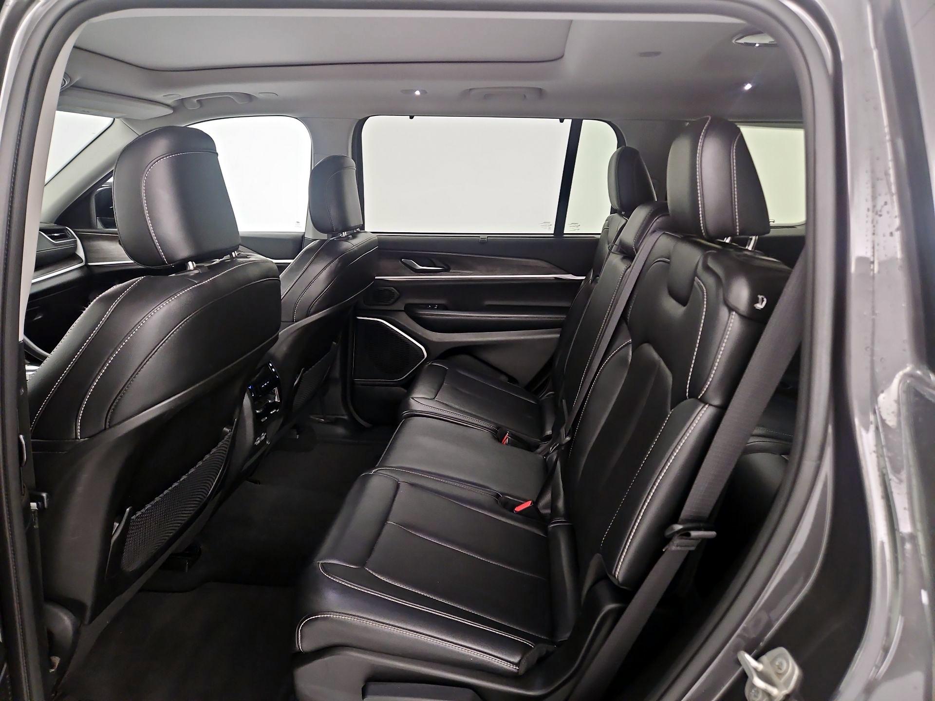Thumbnail: 2023 Jeep Grand Cherokee L - 19