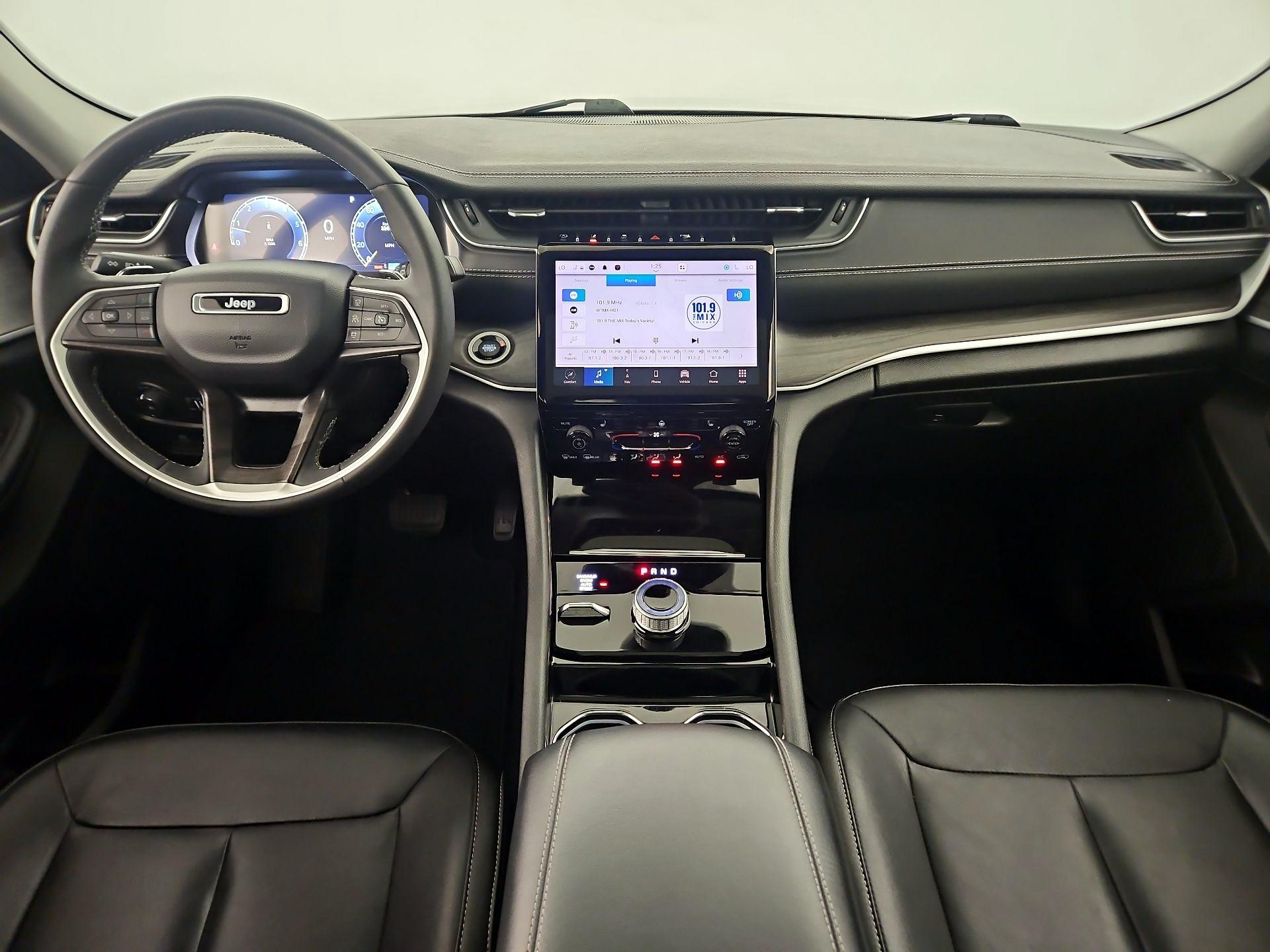 Thumbnail: 2023 Jeep Grand Cherokee L - 8