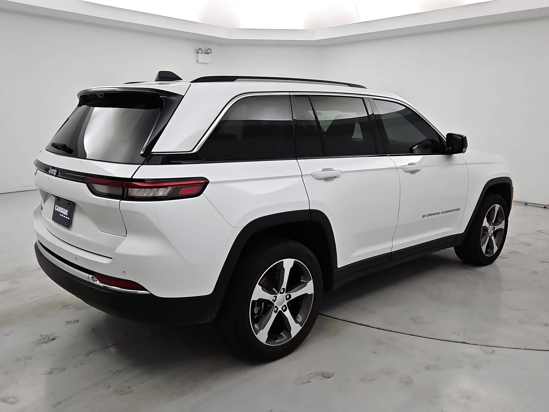 Thumbnail: 2023 Jeep Grand Cherokee - 5