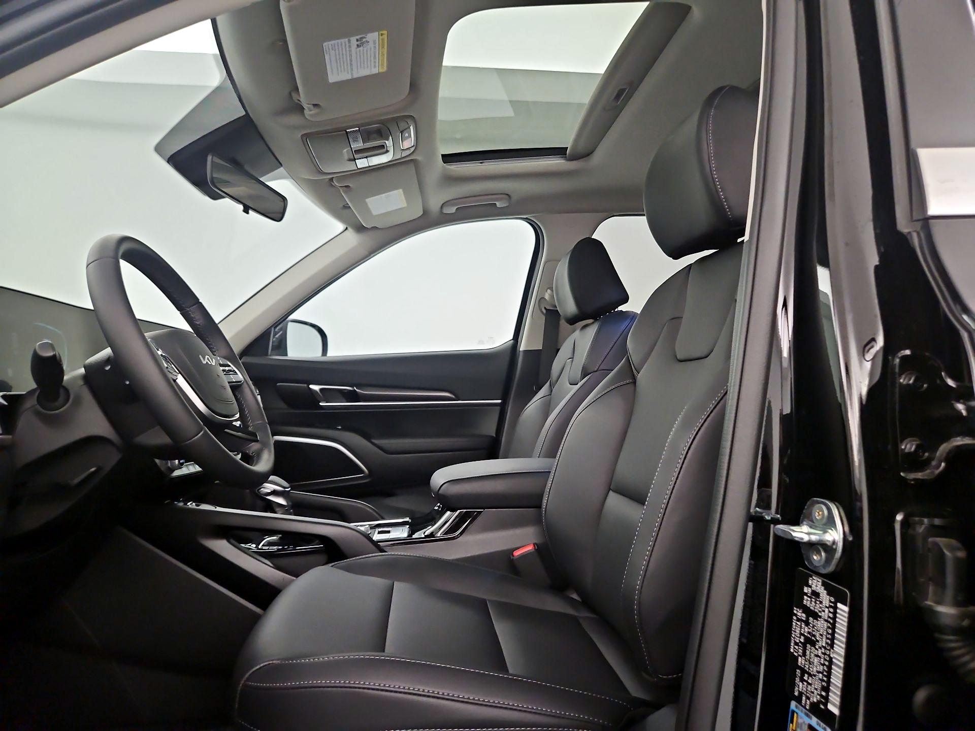 Thumbnail: 2025 Kia Telluride - 18