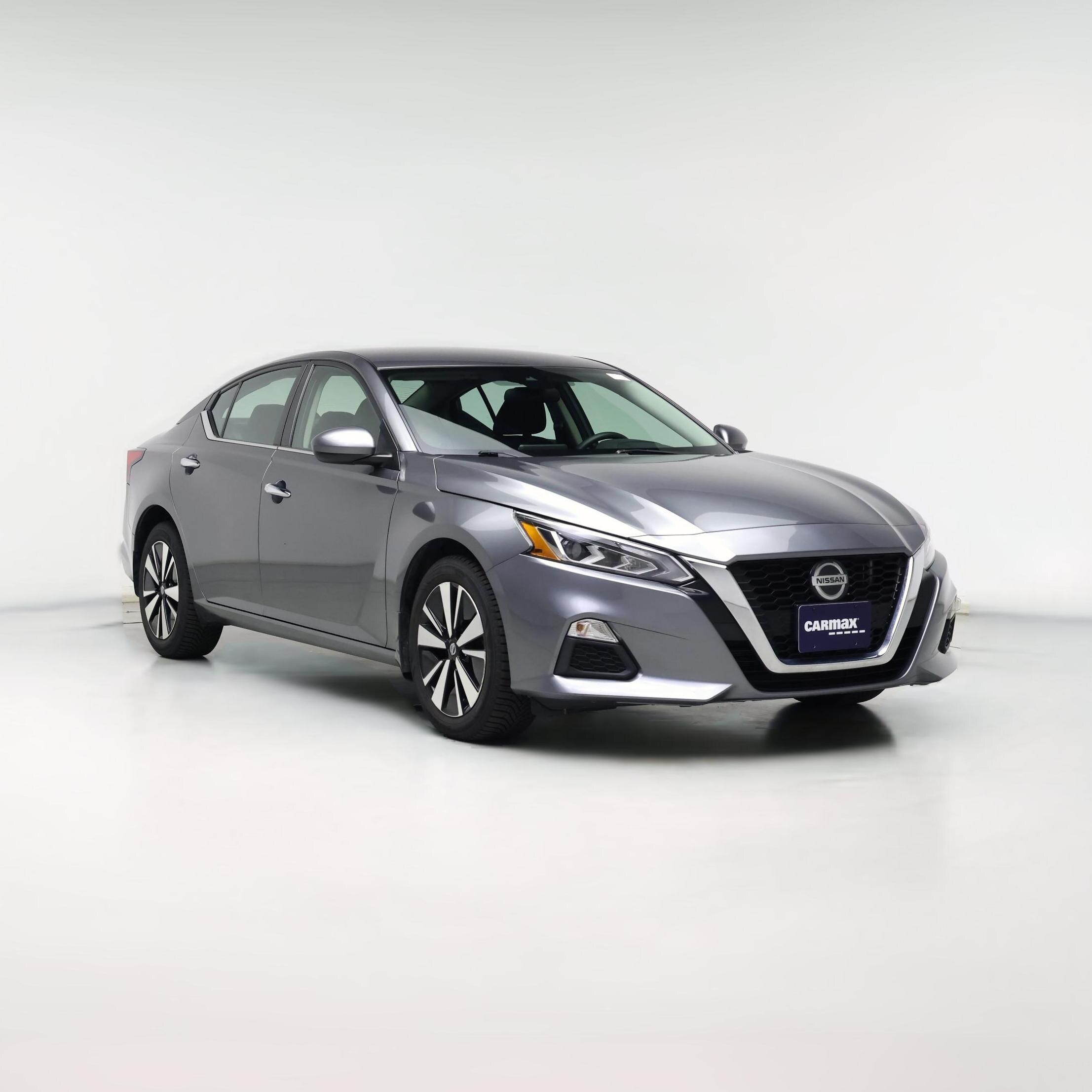 Thumbnail: 2022 Nissan Altima - 1