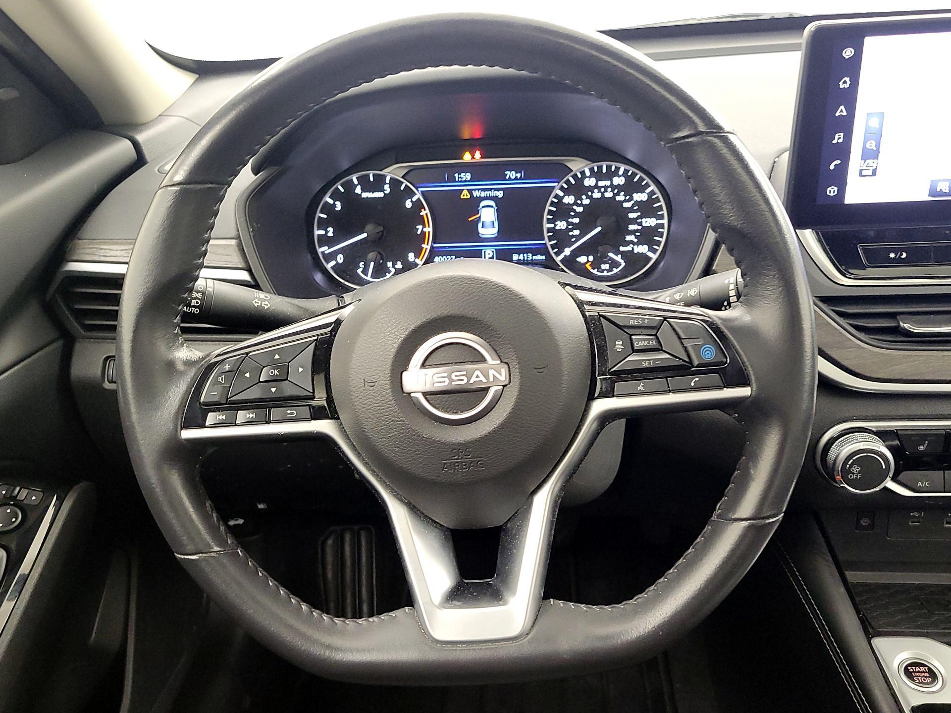 Thumbnail: 2023 Nissan Altima - 10
