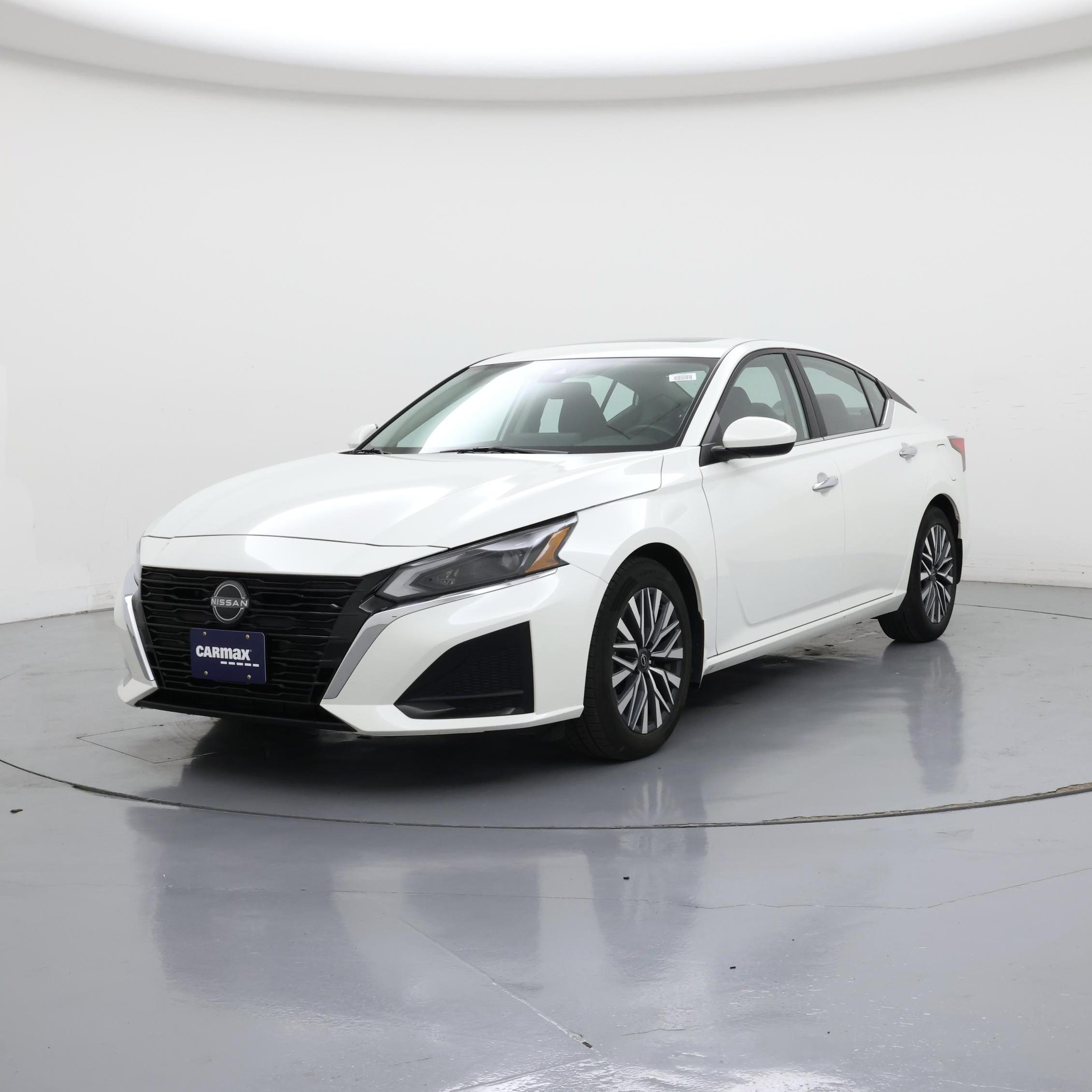Thumbnail: 2023 Nissan Altima - 4