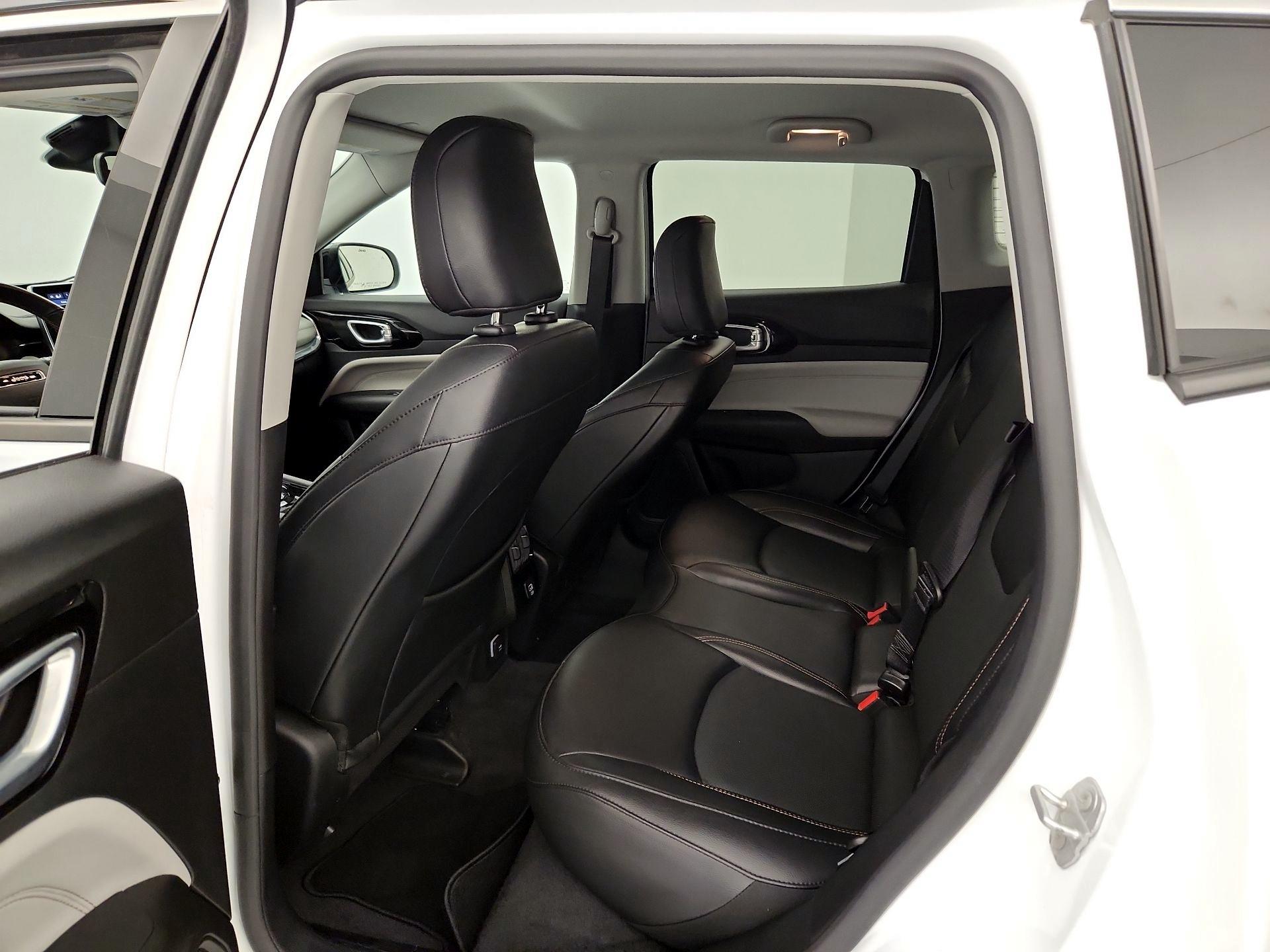 Thumbnail: 2022 Jeep Compass - 19