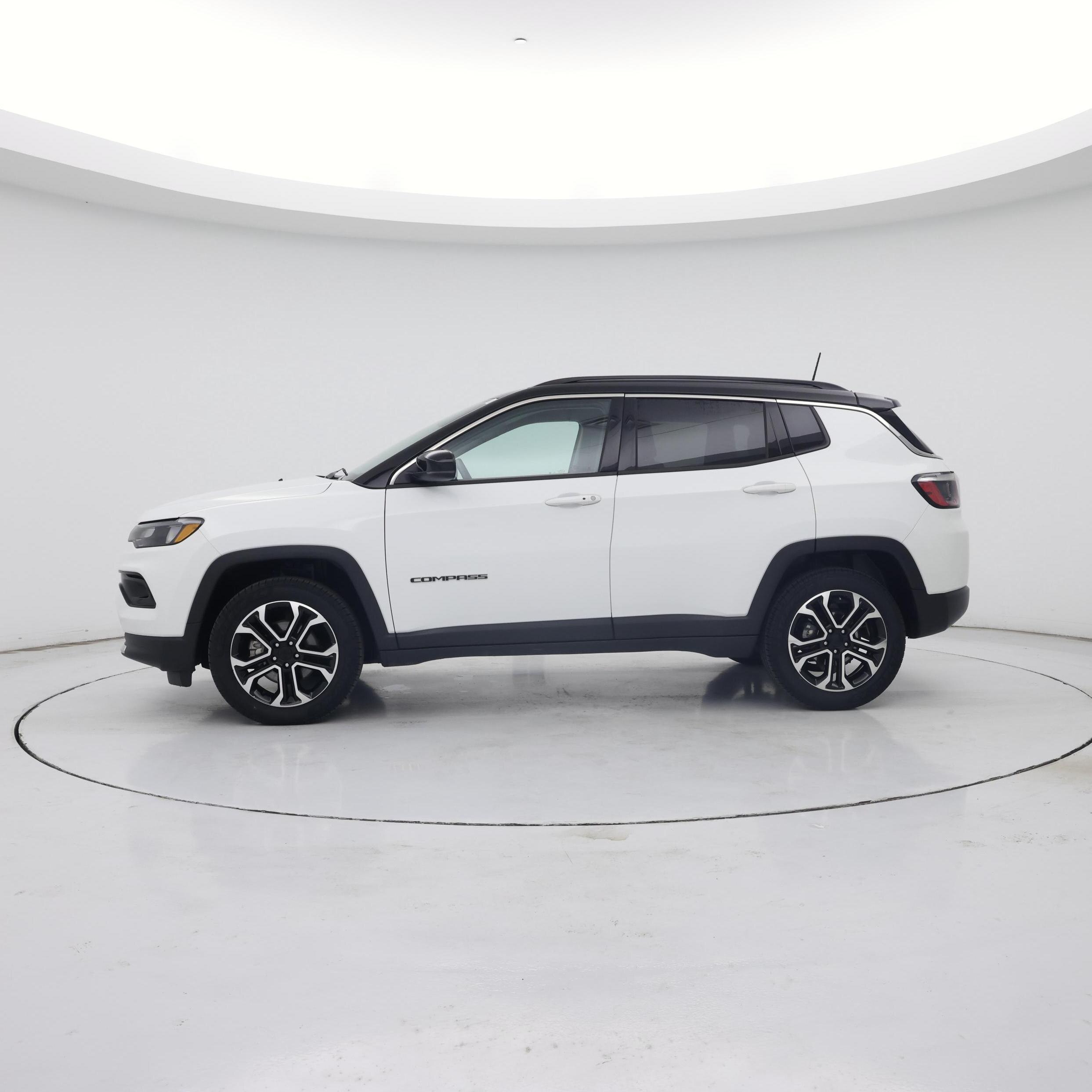 Thumbnail: 2022 Jeep Compass - 3