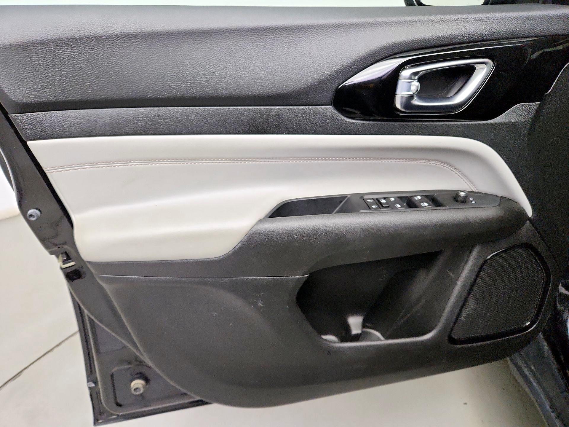 Thumbnail: 2022 Jeep Compass - 12