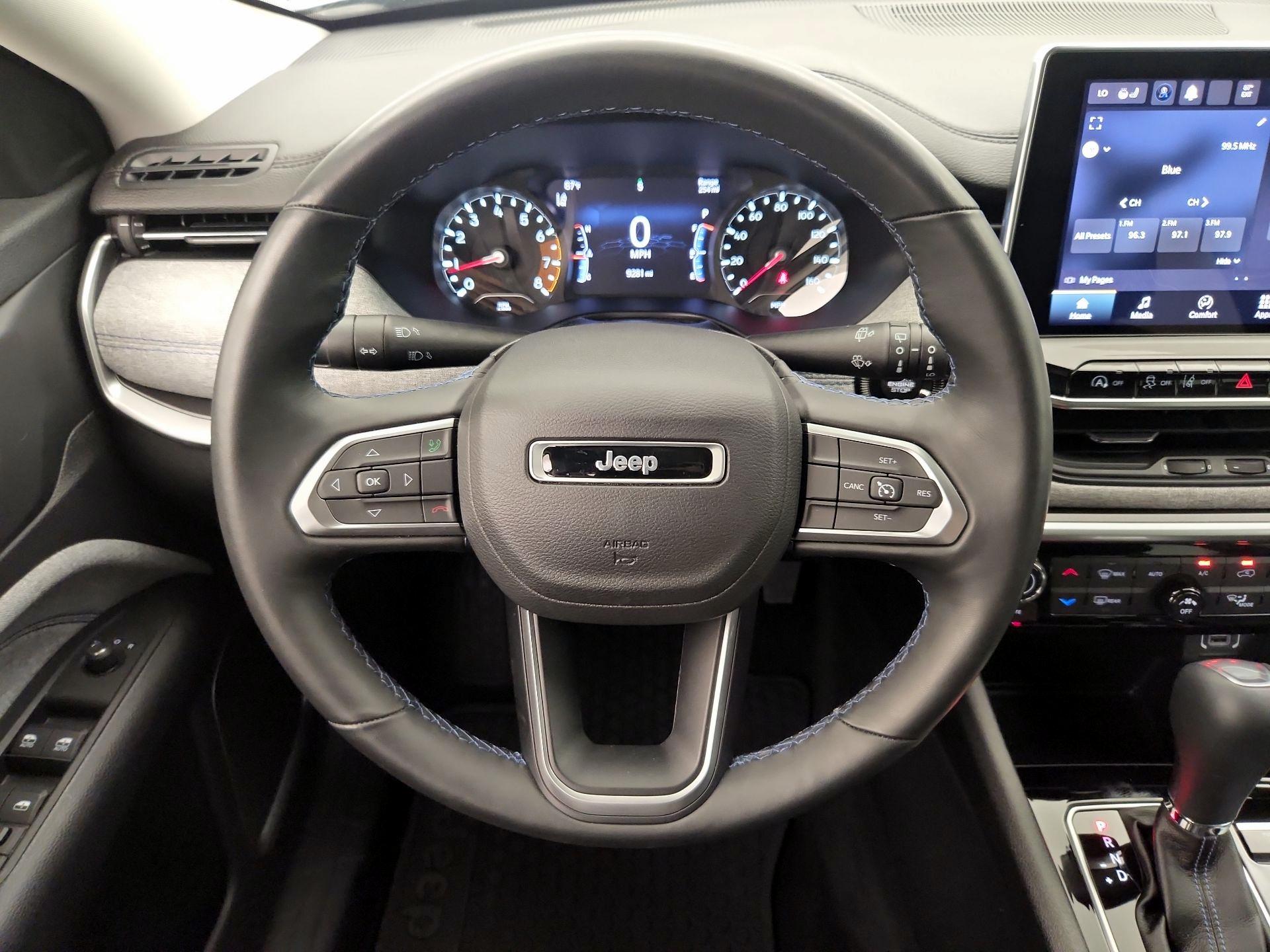 Thumbnail: 2022 Jeep Compass - 10