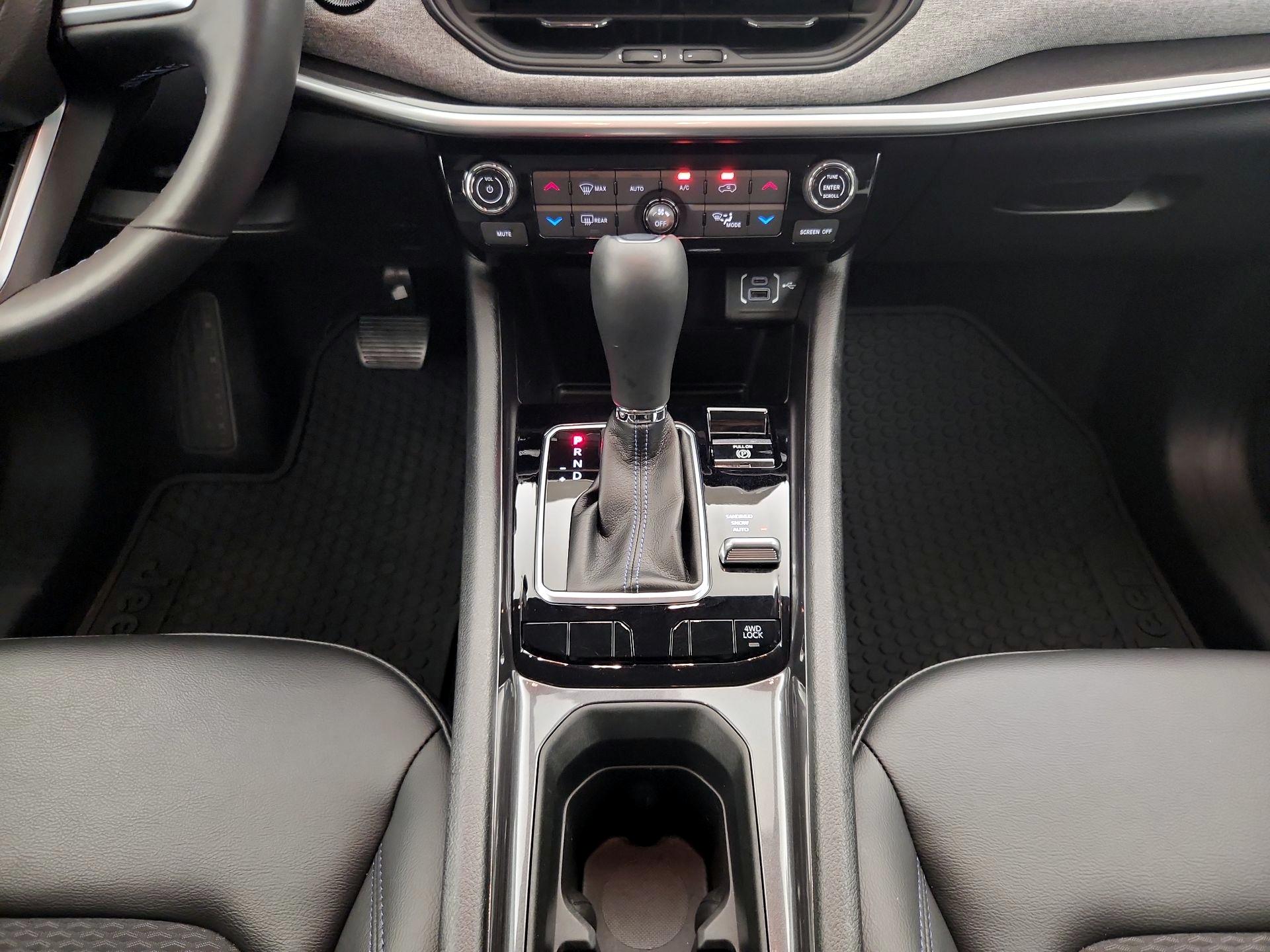 Thumbnail: 2022 Jeep Compass - 17