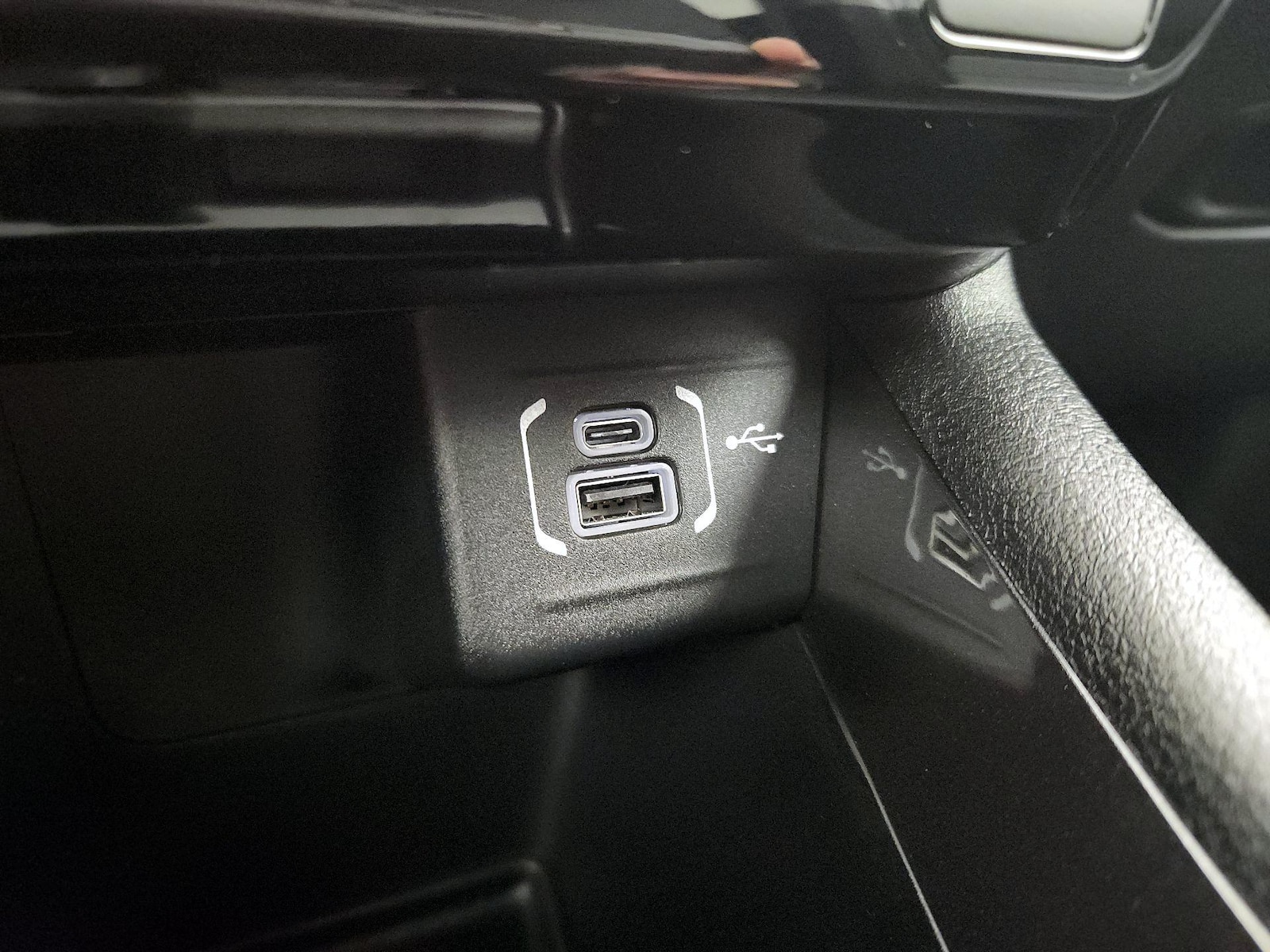 2022 Jeep Compass Latitude - Photo 19