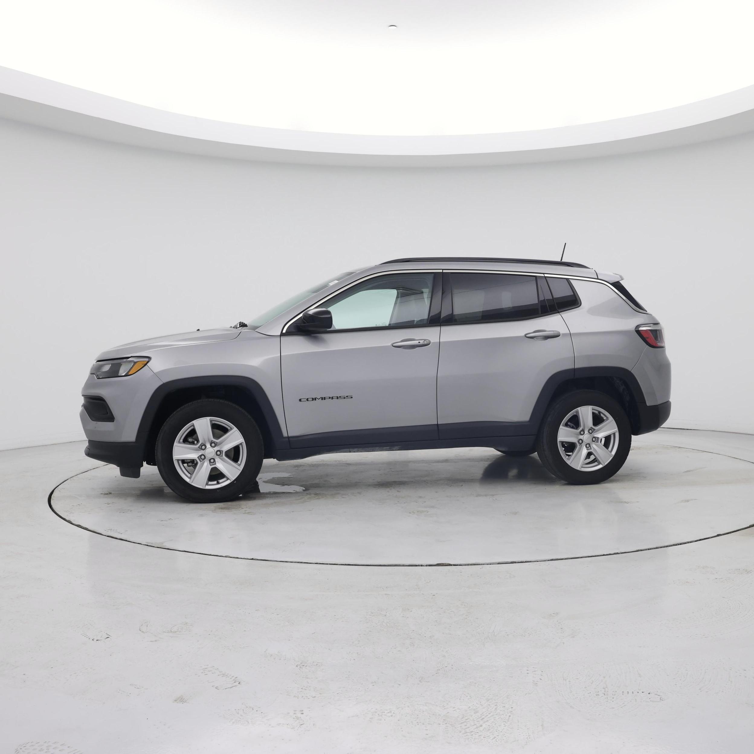 Thumbnail: 2022 Jeep Compass - 3