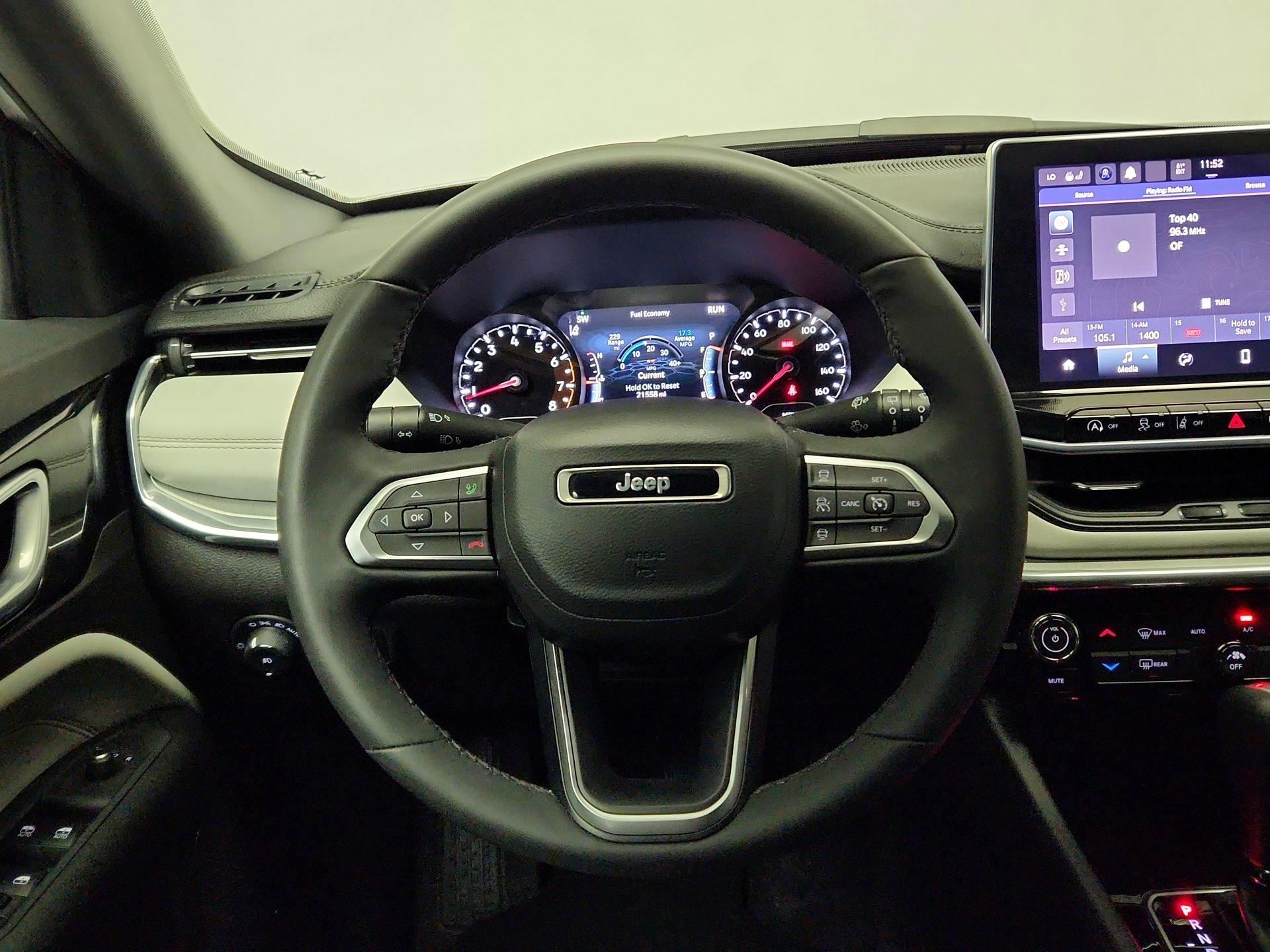 Thumbnail: 2023 Jeep Compass - 10