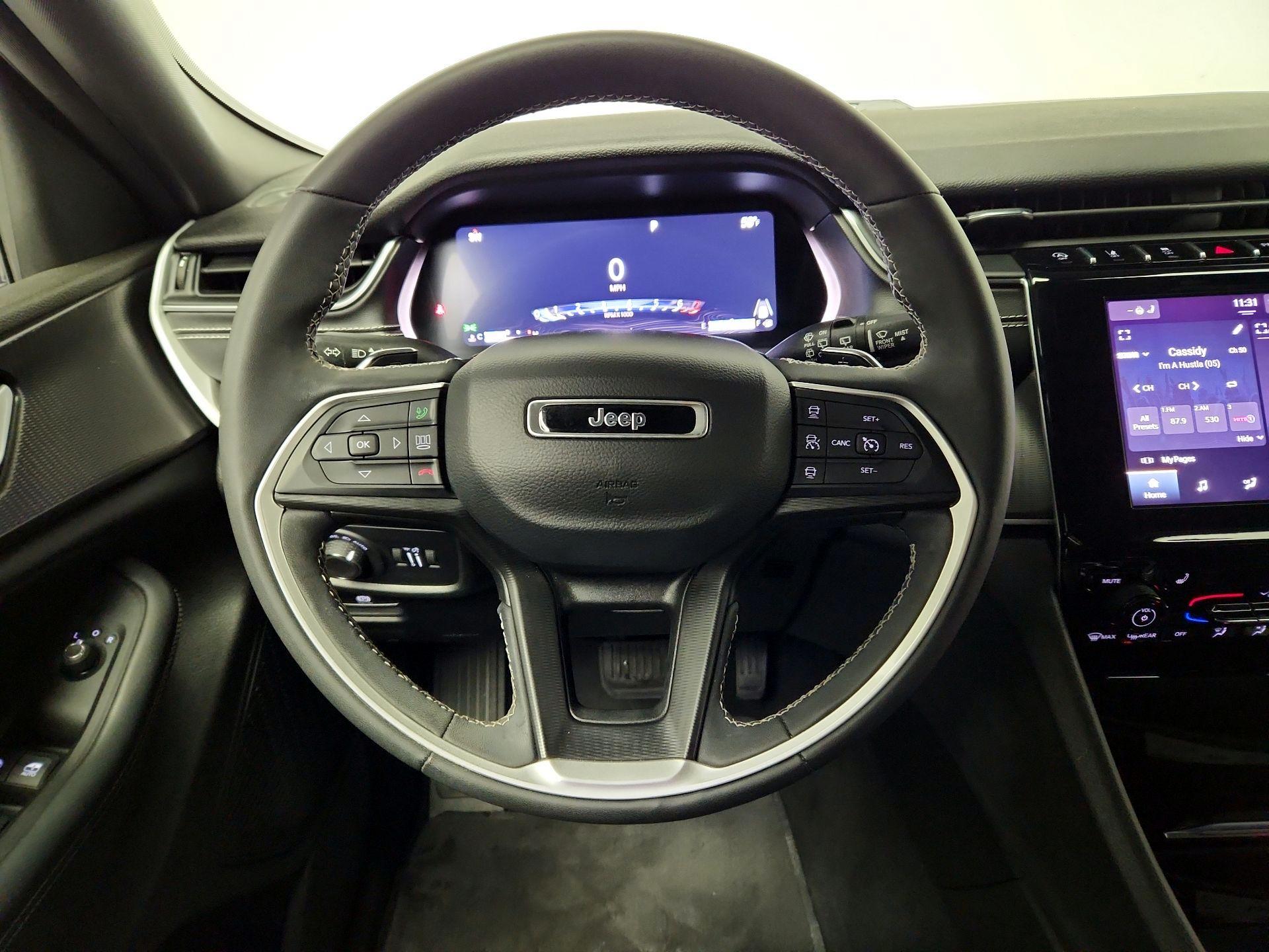 Thumbnail: 2023 Jeep Grand Cherokee L - 10