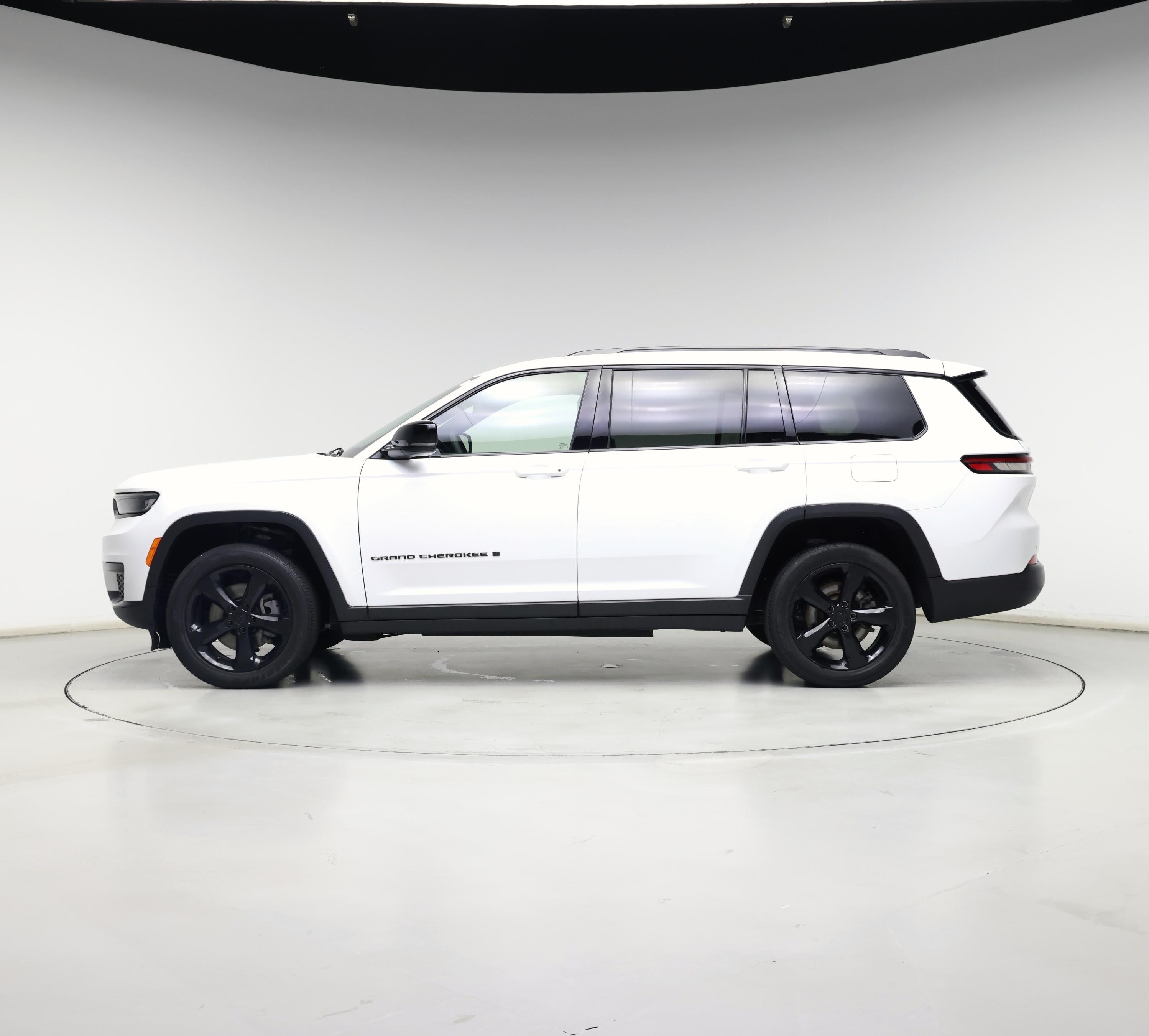 Thumbnail: 2023 Jeep Grand Cherokee L - 3