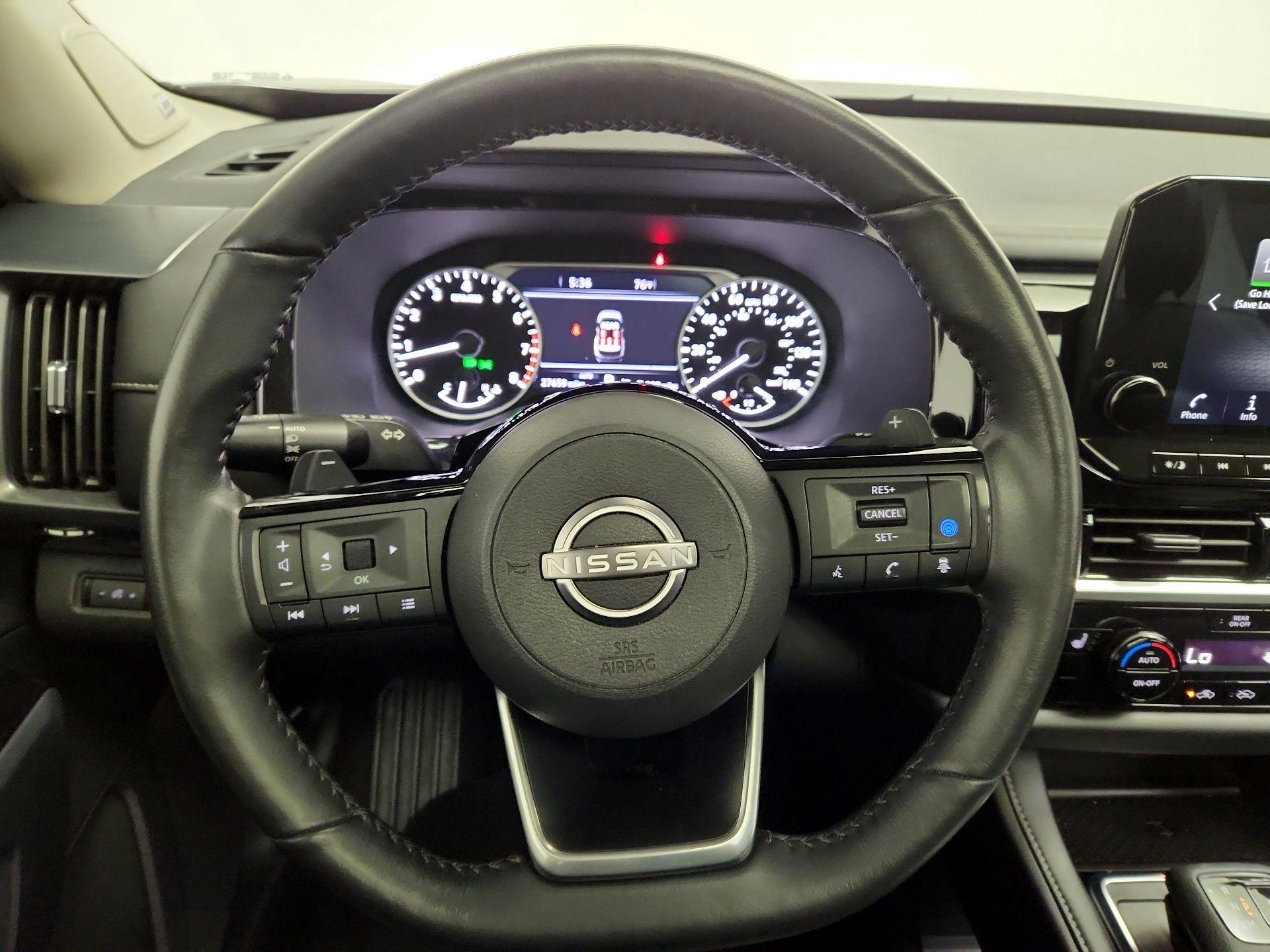 Thumbnail: 2023 Nissan Pathfinder - 10