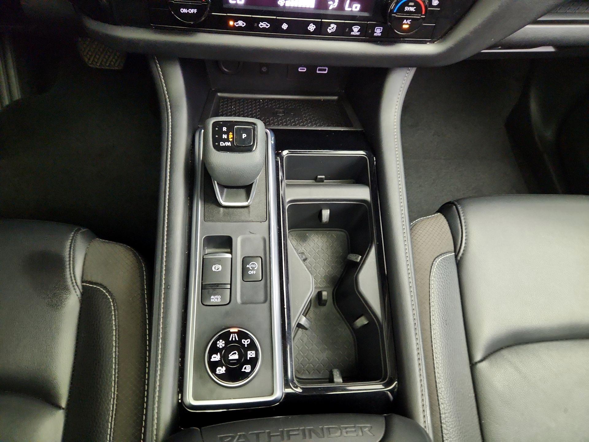 Thumbnail: 2023 Nissan Pathfinder - 18