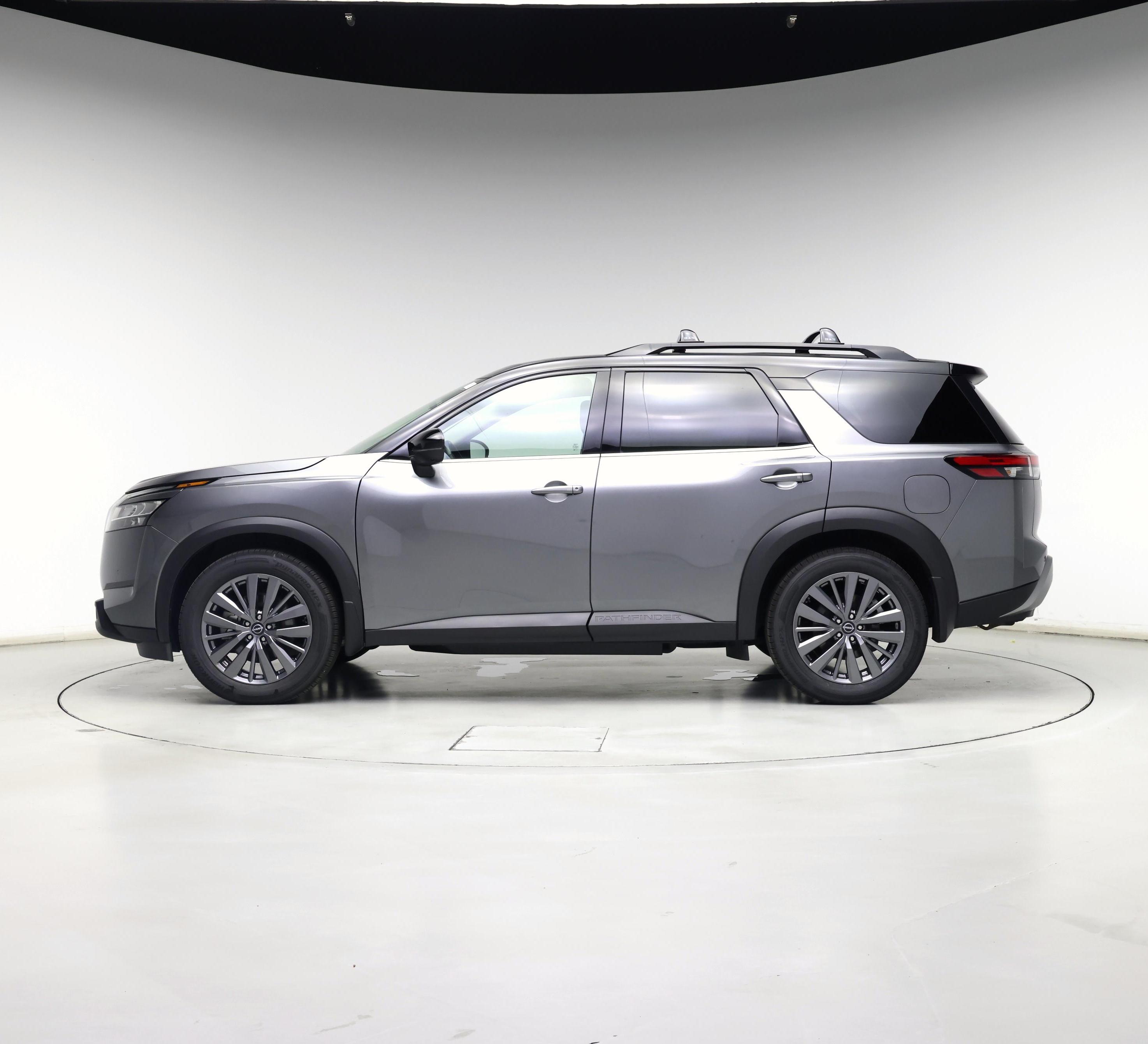 Thumbnail: 2023 Nissan Pathfinder - 3