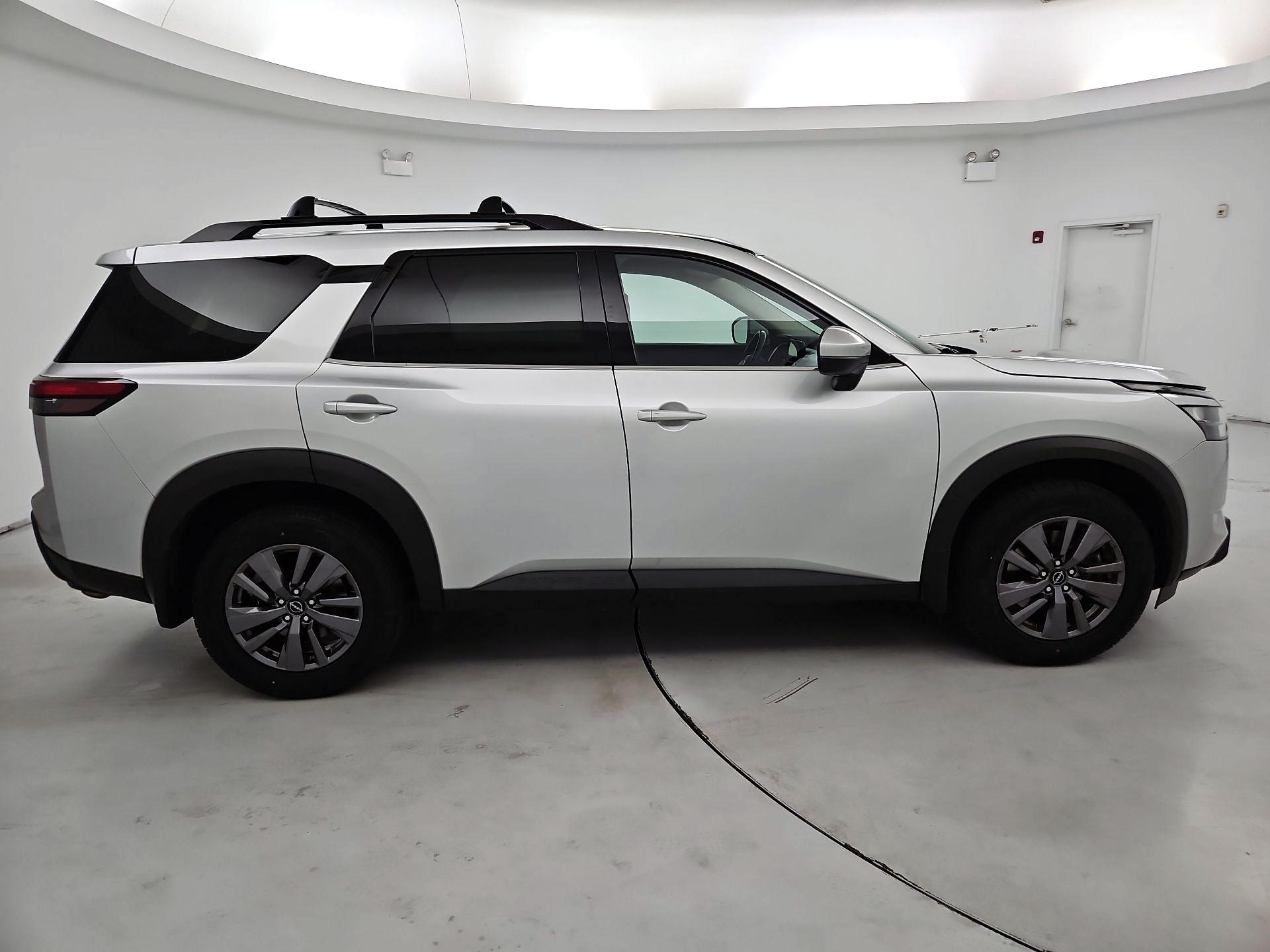 Thumbnail: 2024 Nissan Pathfinder - 4