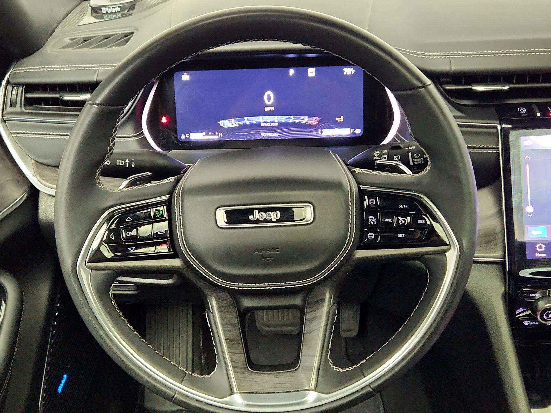 Thumbnail: 2023 Jeep Grand Cherokee - 10