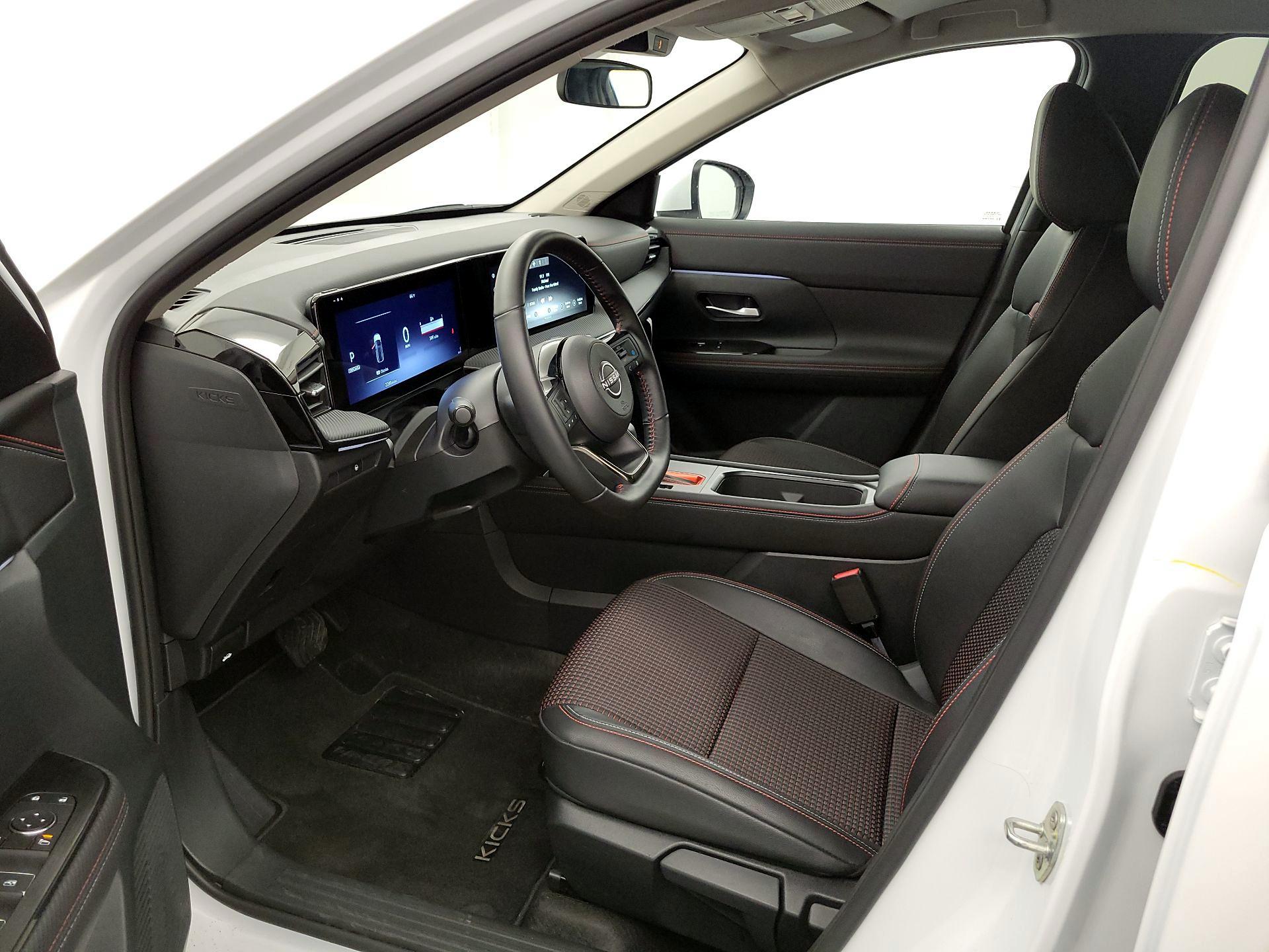 Thumbnail: 2025 Nissan Kicks - 11