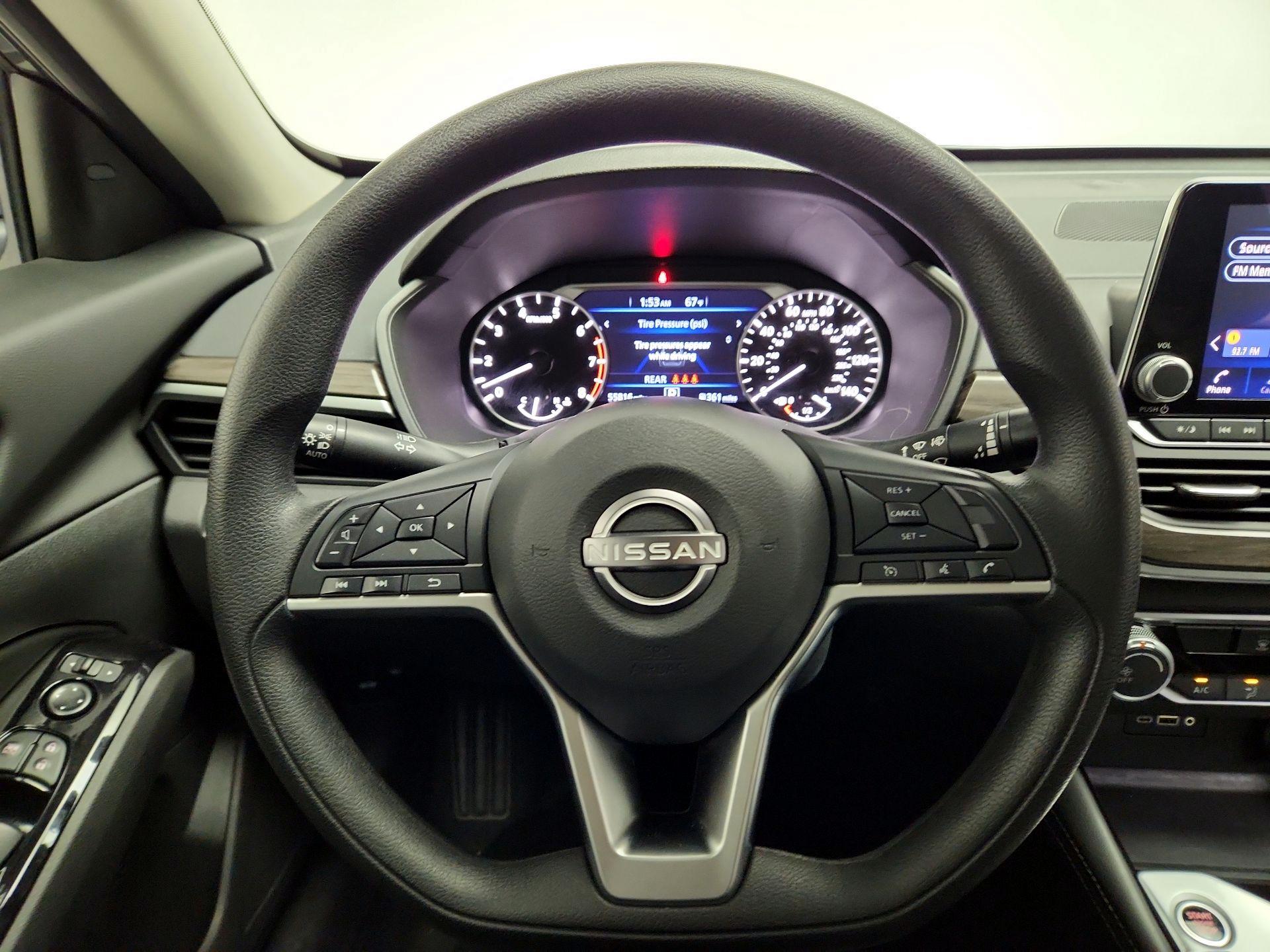 Thumbnail: 2023 Nissan Altima - 10