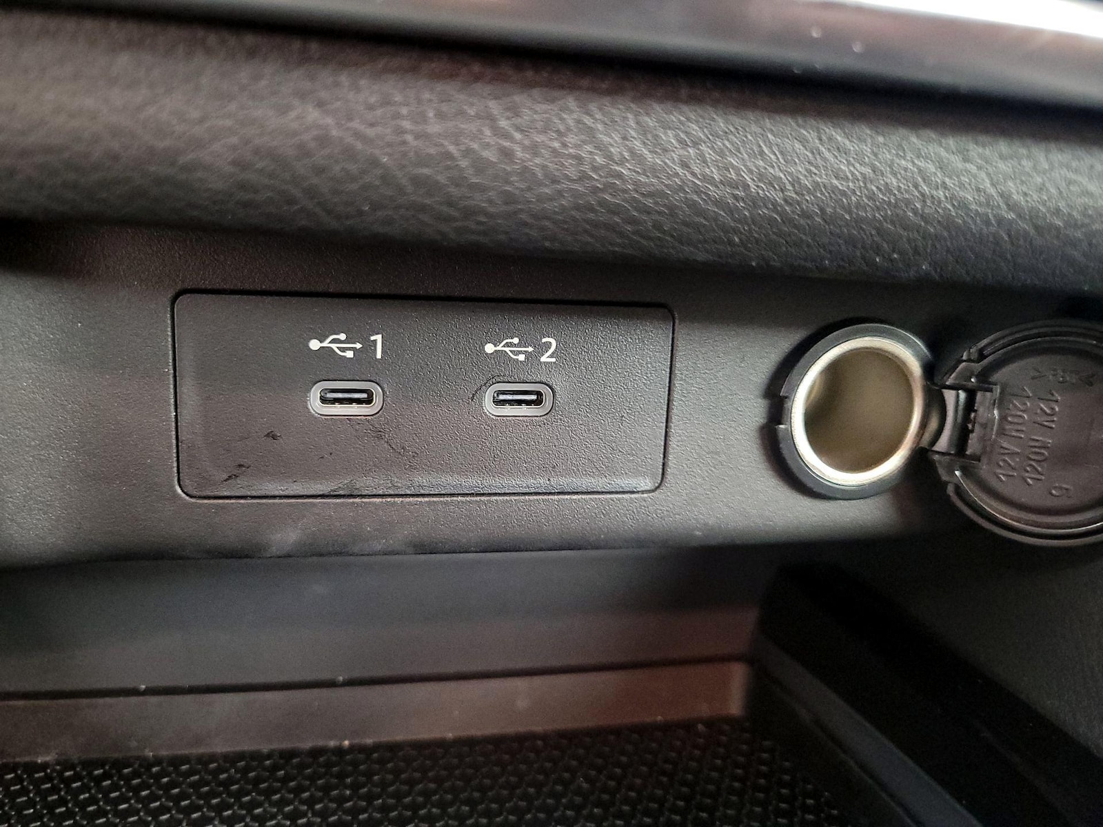 2025 Nissan Rogue SV - Photo 19