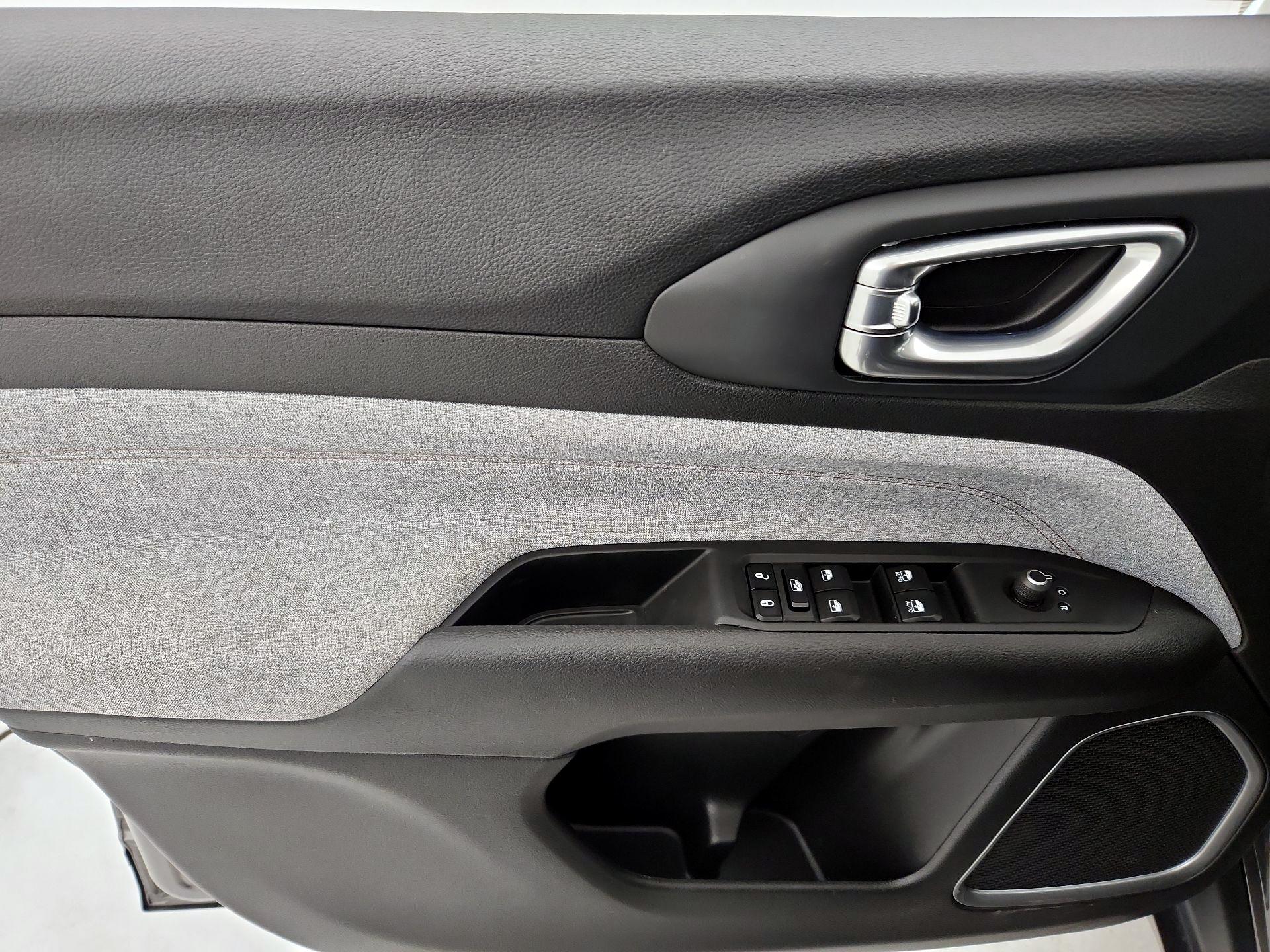 Thumbnail: 2023 Jeep Compass - 12