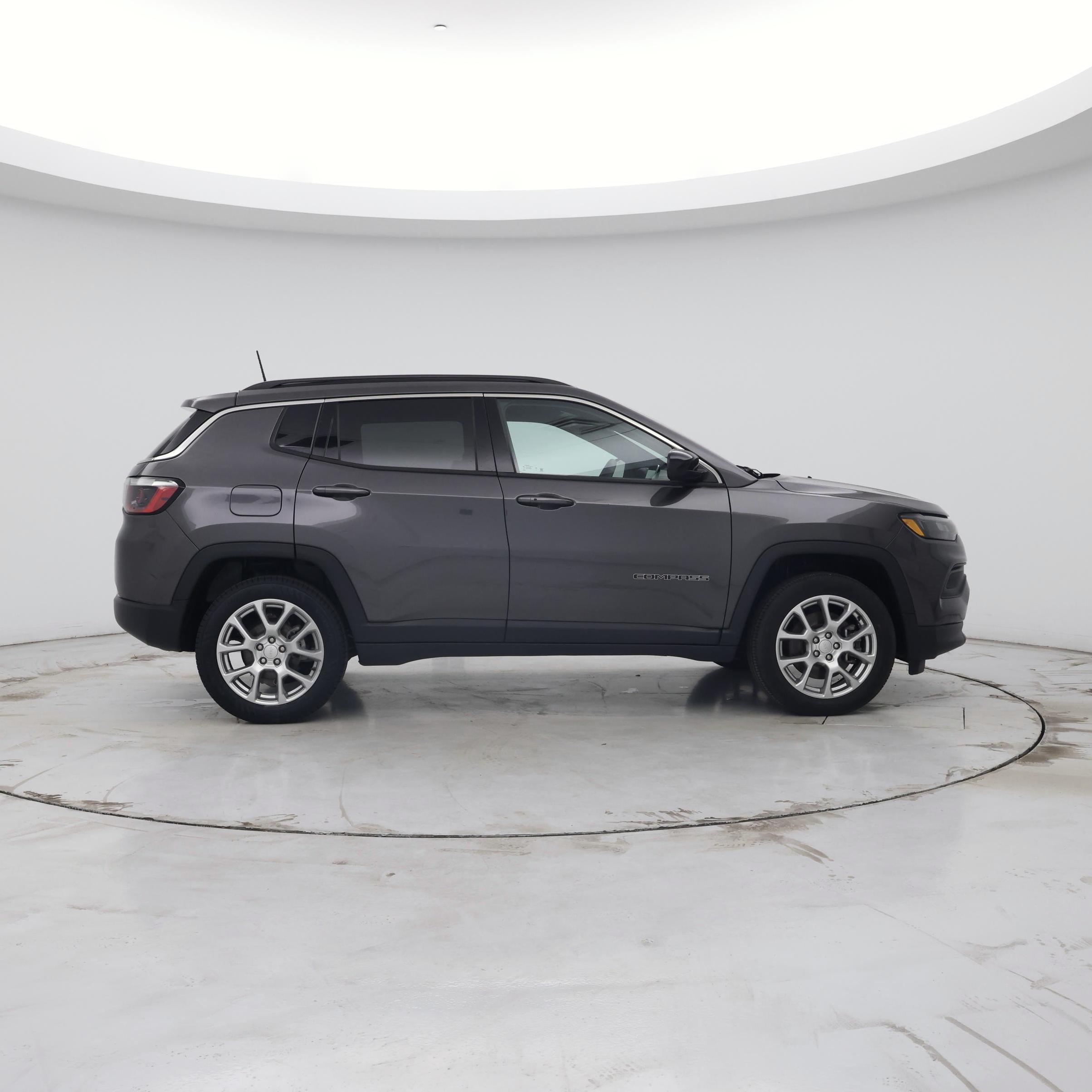 Thumbnail: 2023 Jeep Compass - 7