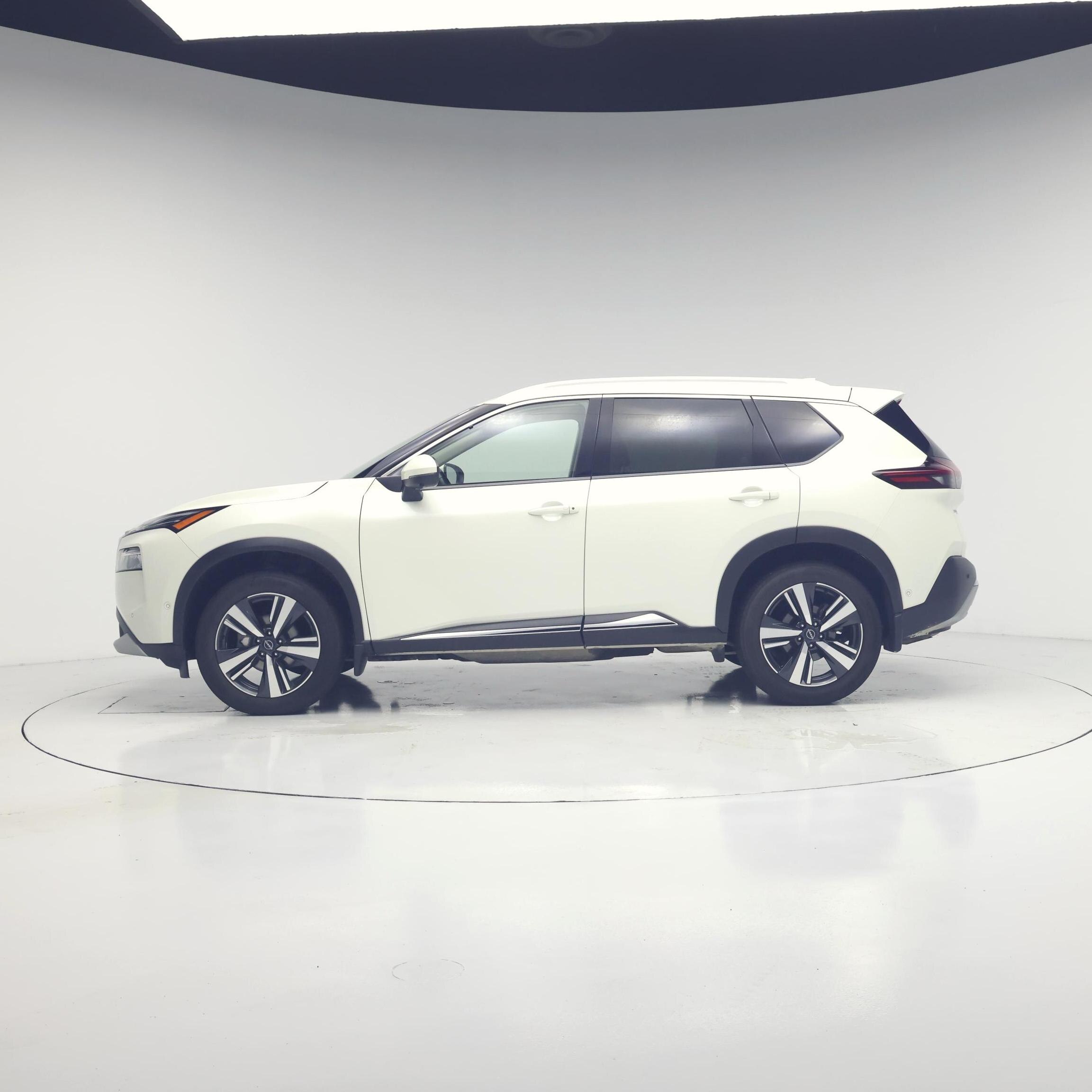 Thumbnail: 2023 Nissan Rogue - 3