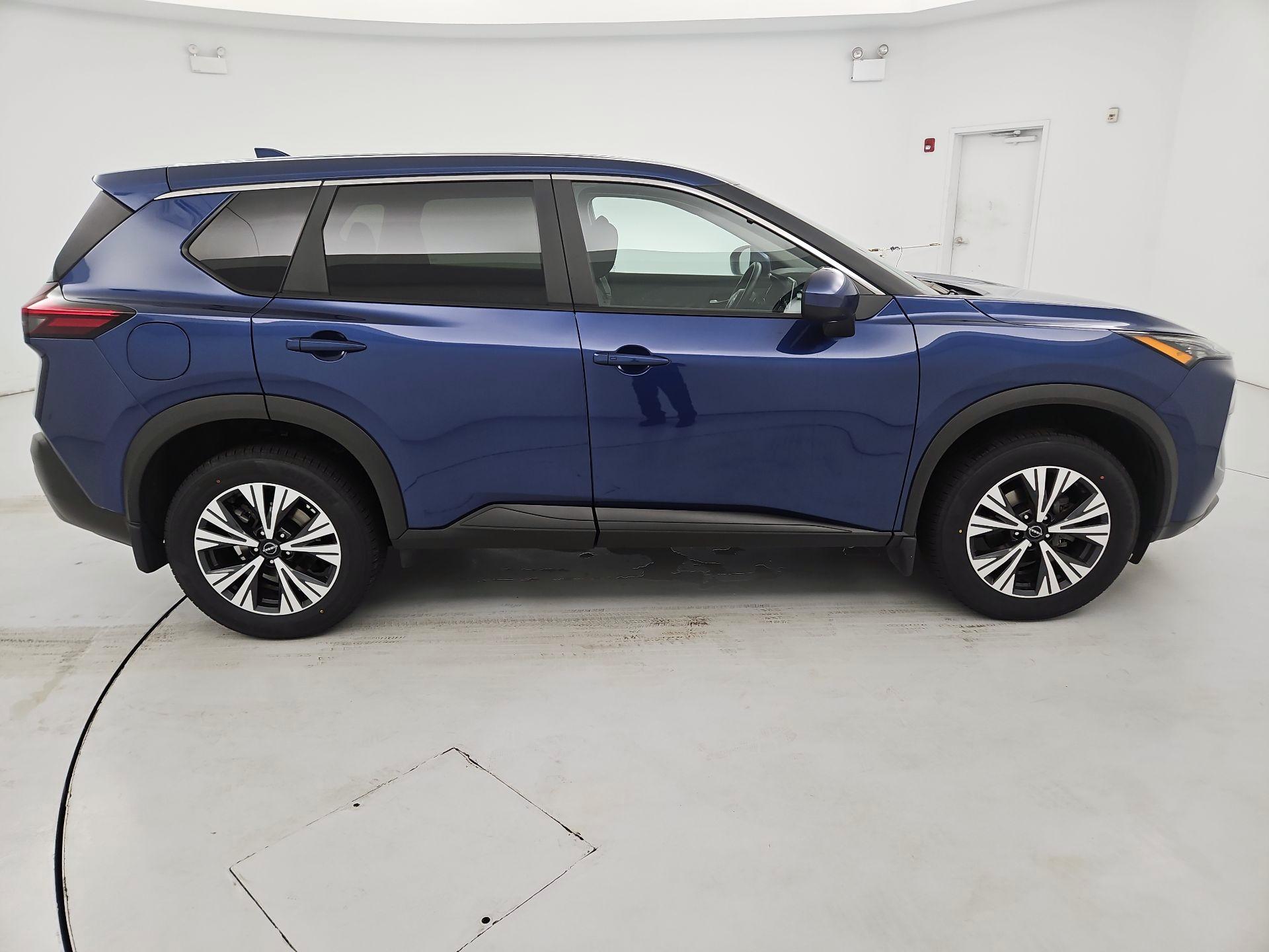 Thumbnail: 2023 Nissan Rogue - 4