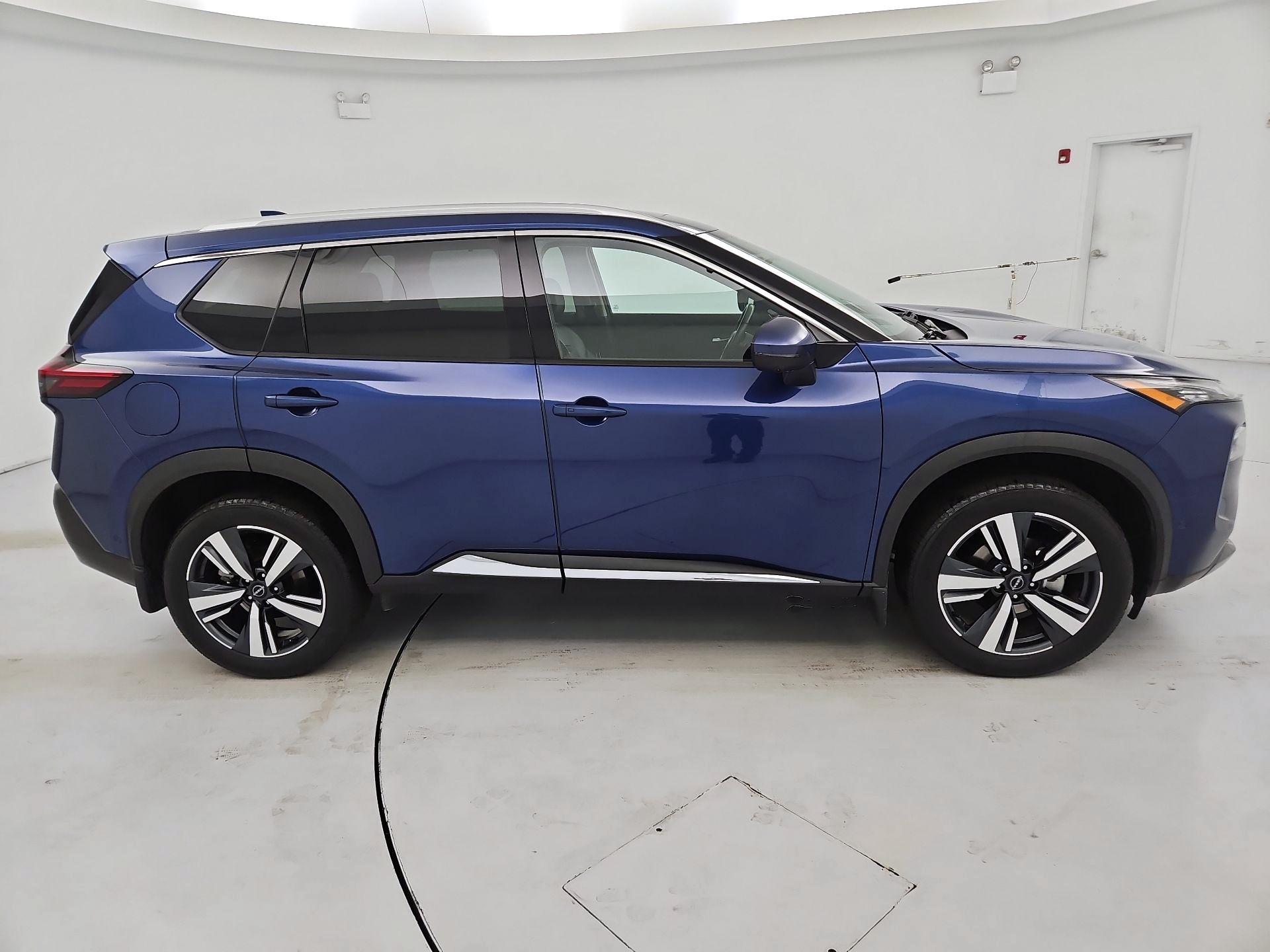 Thumbnail: 2023 Nissan Rogue - 4