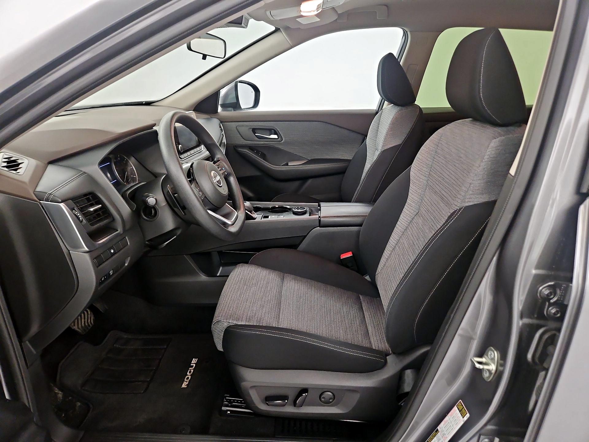 Thumbnail: 2023 Nissan Rogue - 9