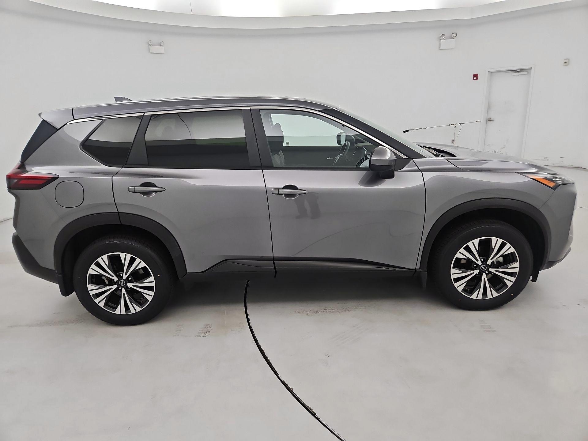 Thumbnail: 2023 Nissan Rogue - 4